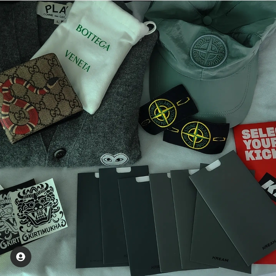 Stone Island 99576 Nylon Metal 6-Panel Cap Aqua - 21SS, Gucci Kingsnake Print GG Supreme Wallet 착용 스타일