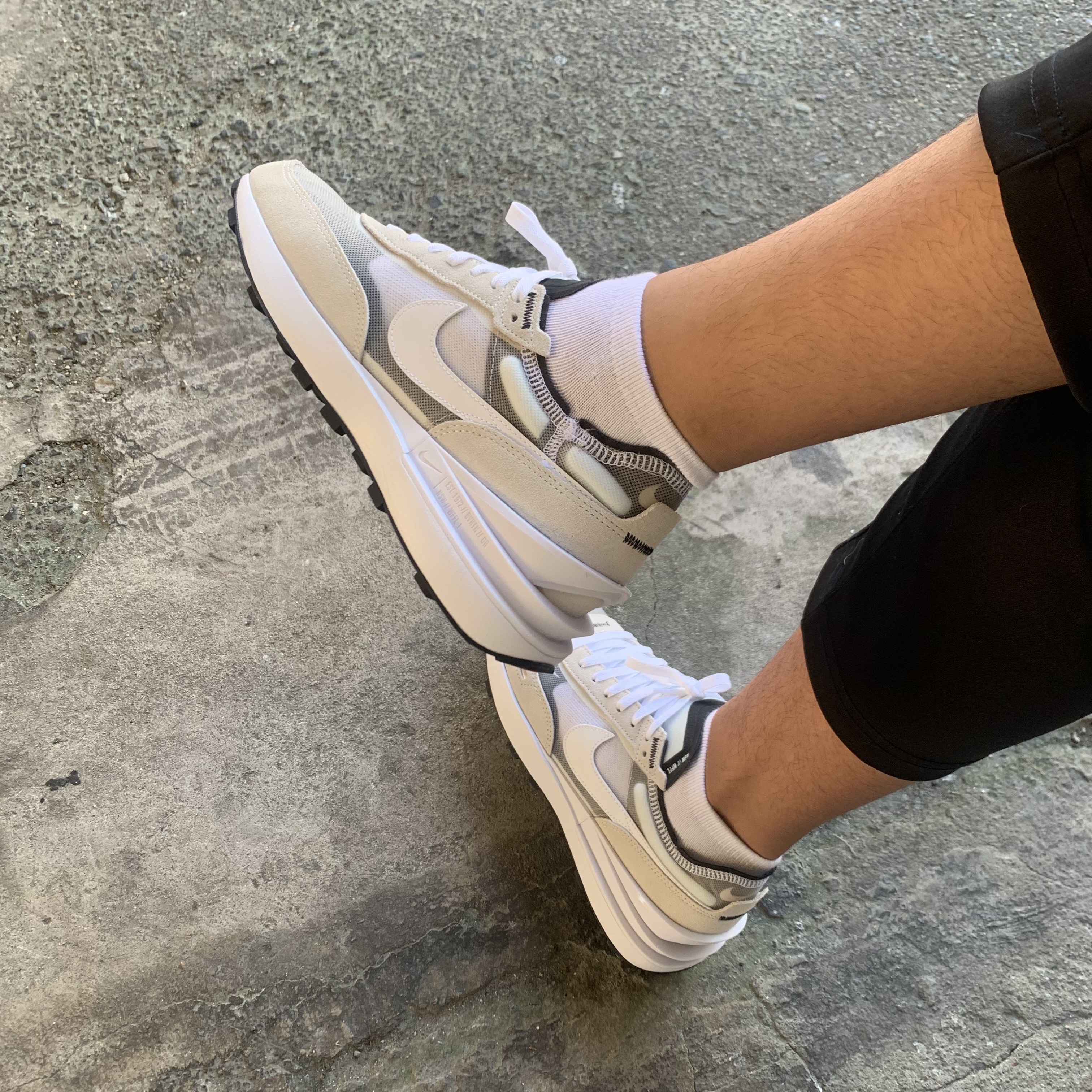 Nike Waffle One Infinite Lilac 착용 스타일