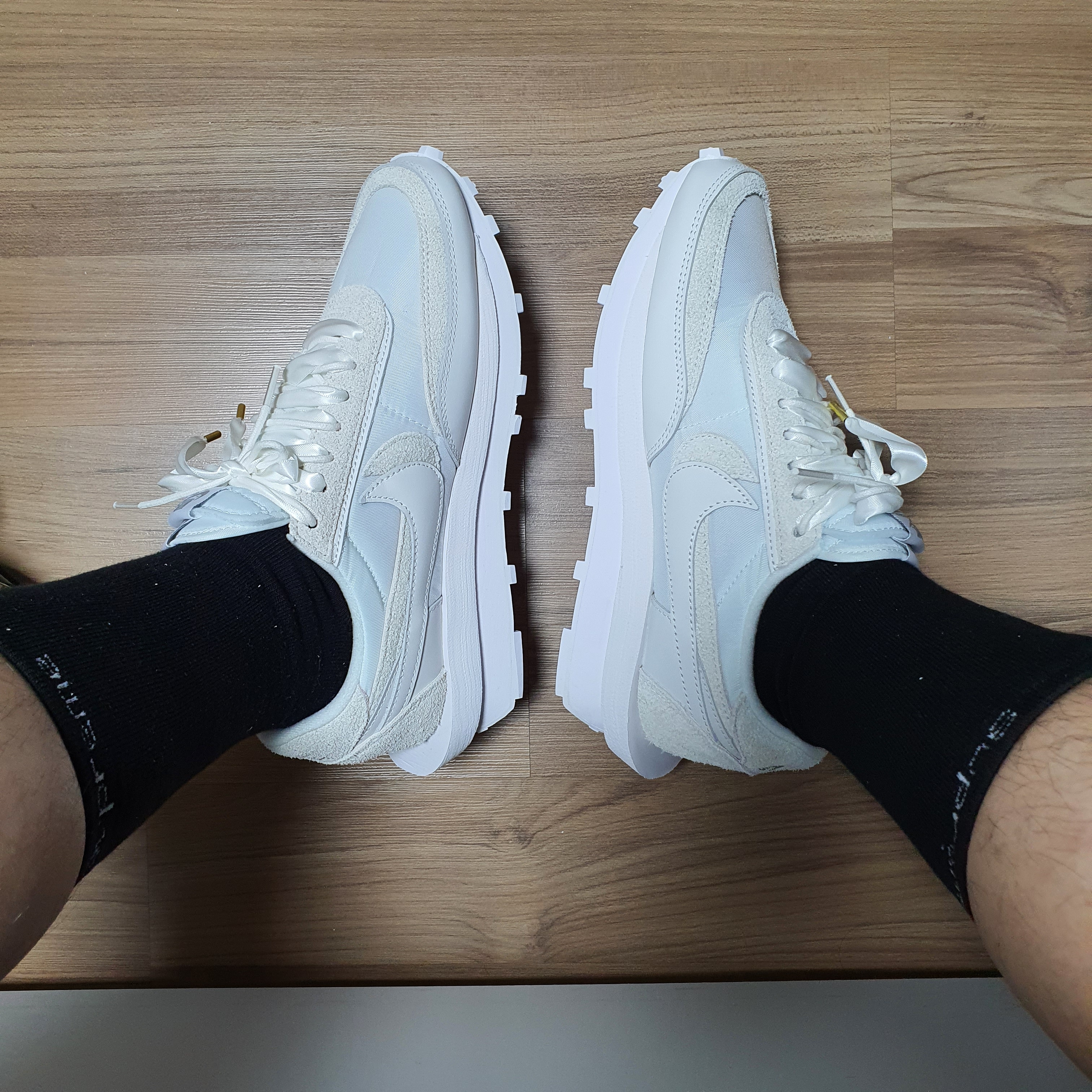 Nike x Sacai LDWaffle White Nylon 착용 스타일