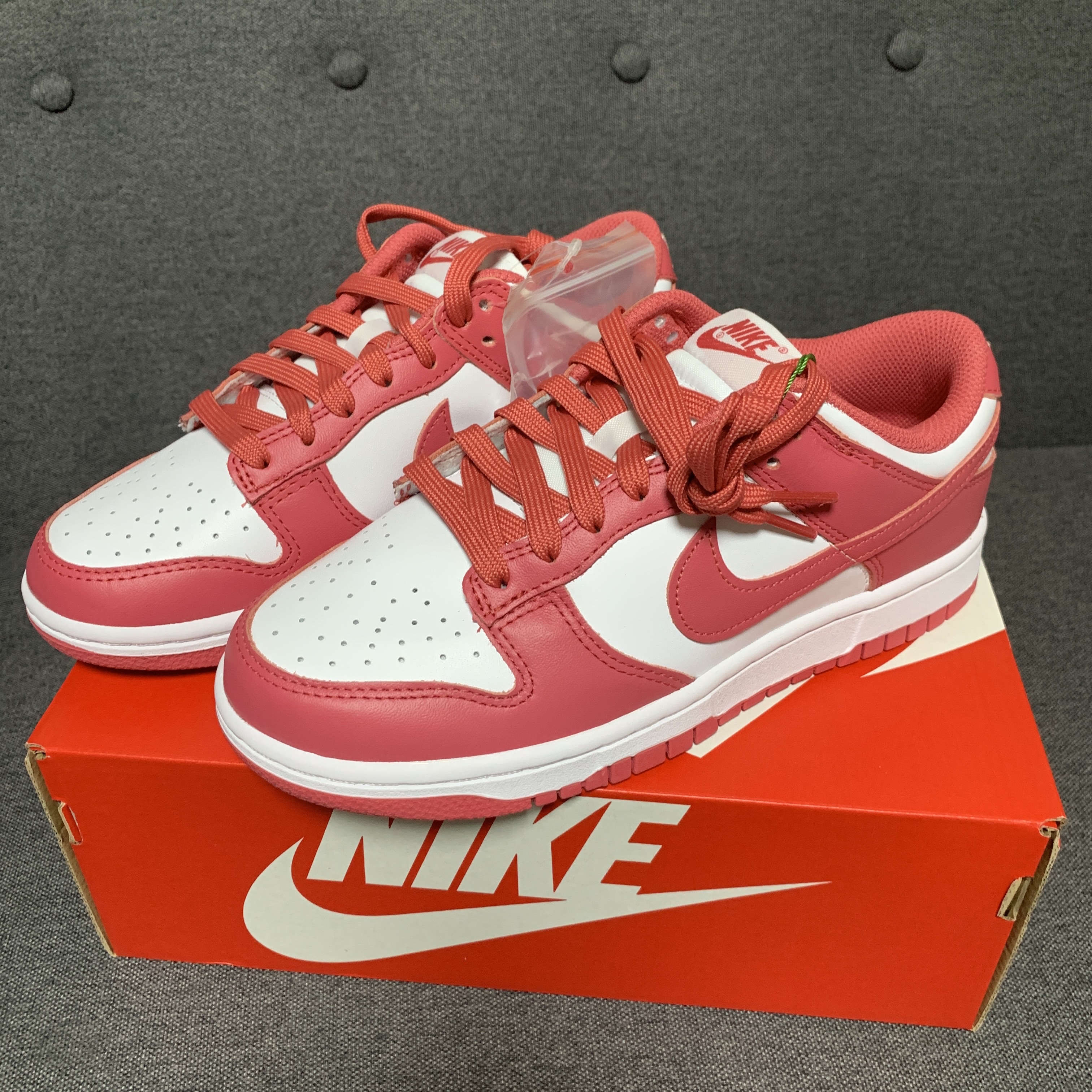 (W) Nike Dunk Low Archeo Pink 착용 스타일 - 2