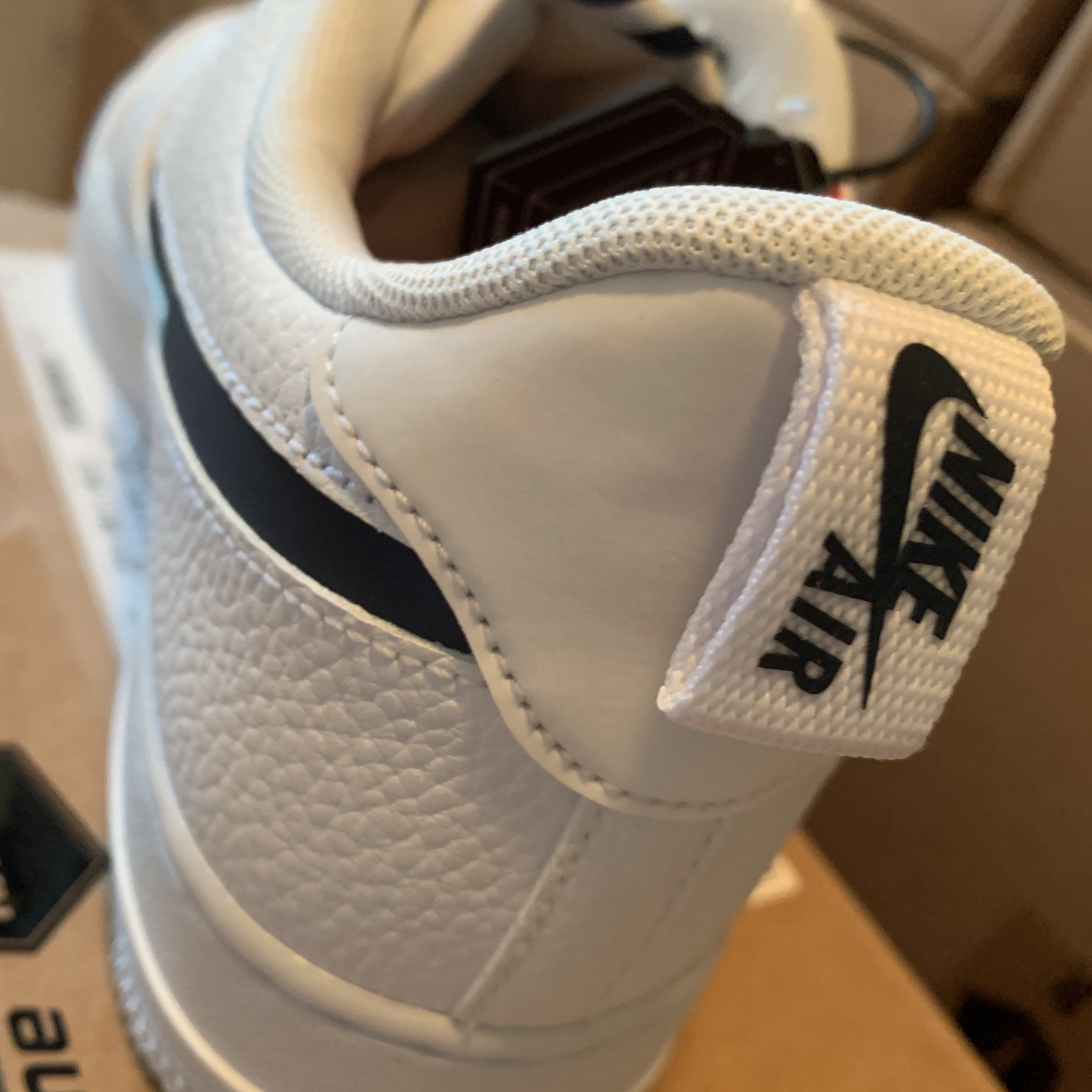 Nike Air Force 1 LV8 Patriots 착용 스타일 - 4
