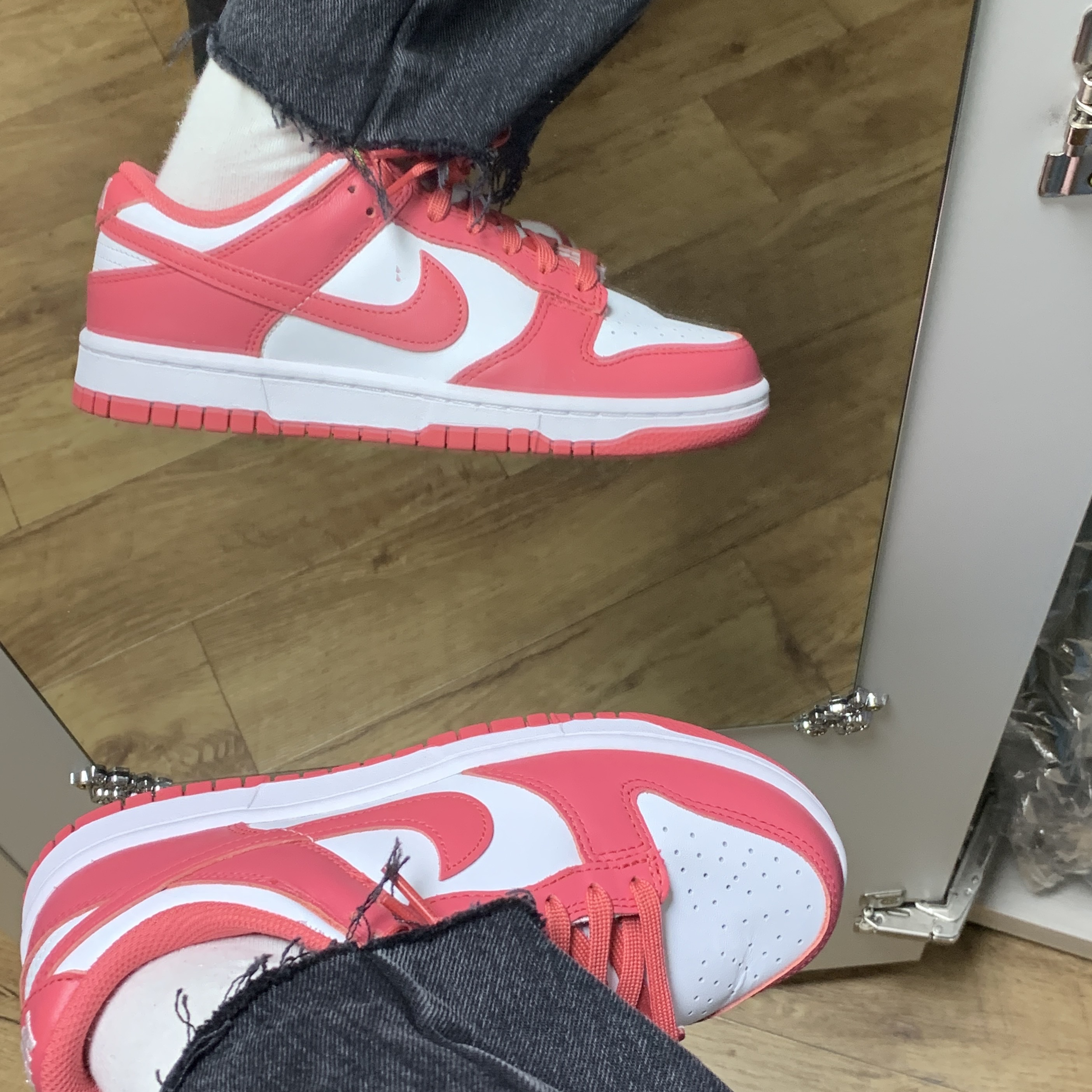 (W) Nike Dunk Low Archeo Pink 착용 스타일 - 1