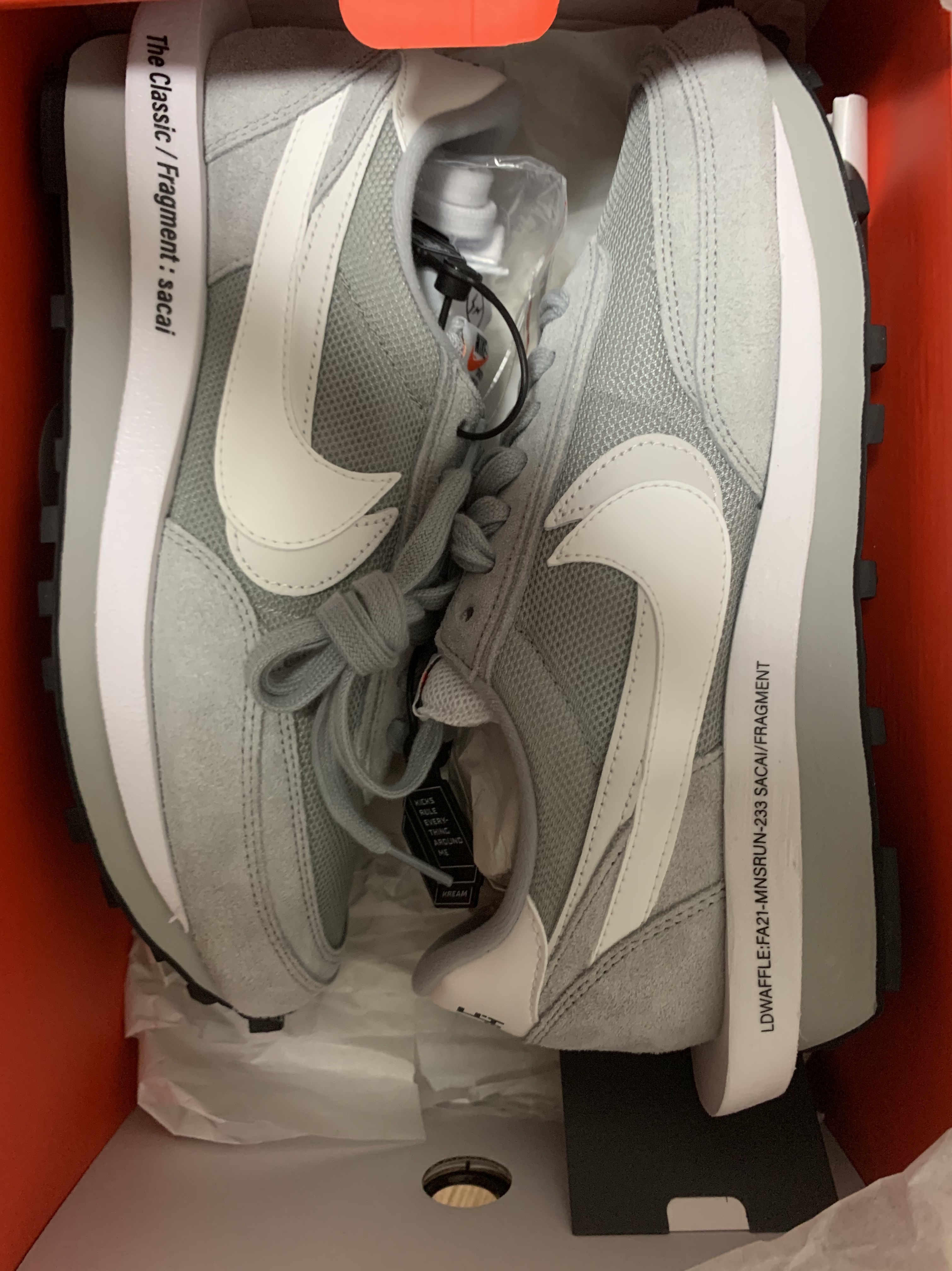 Nike x Sacai x Fragment LDWaffle Light Smoke Grey 착용 스타일