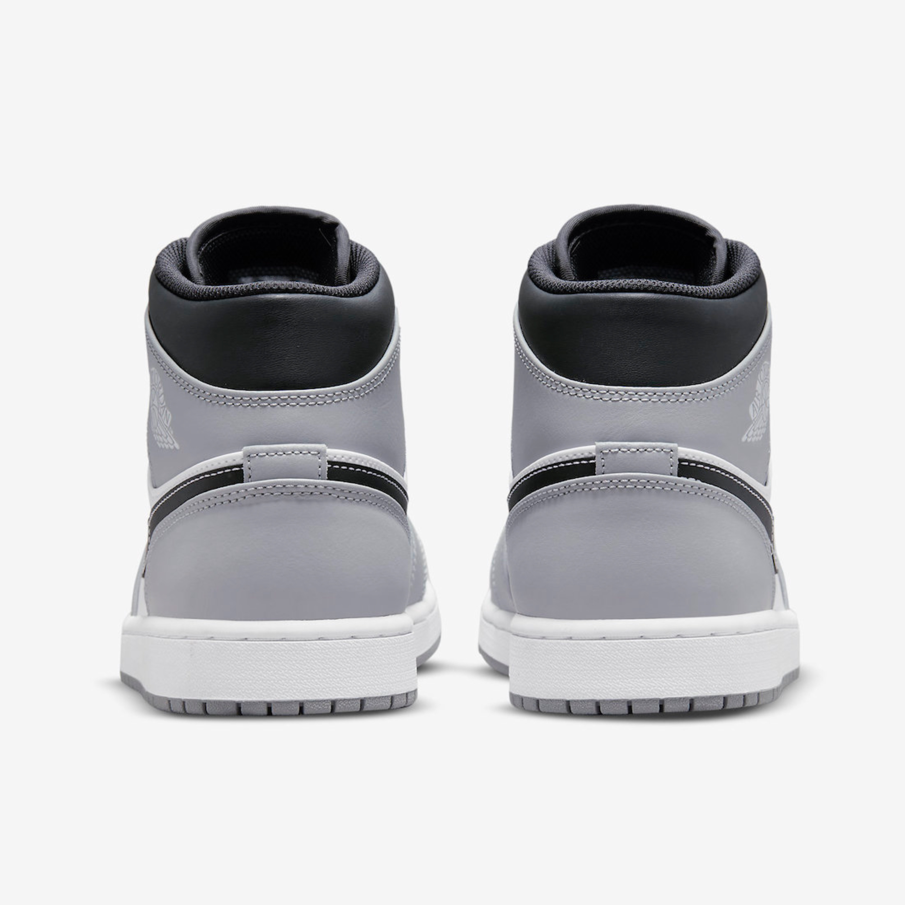 Jordan 1 Mid Light Smoke Grey Anthracite 착용 스타일 - 5