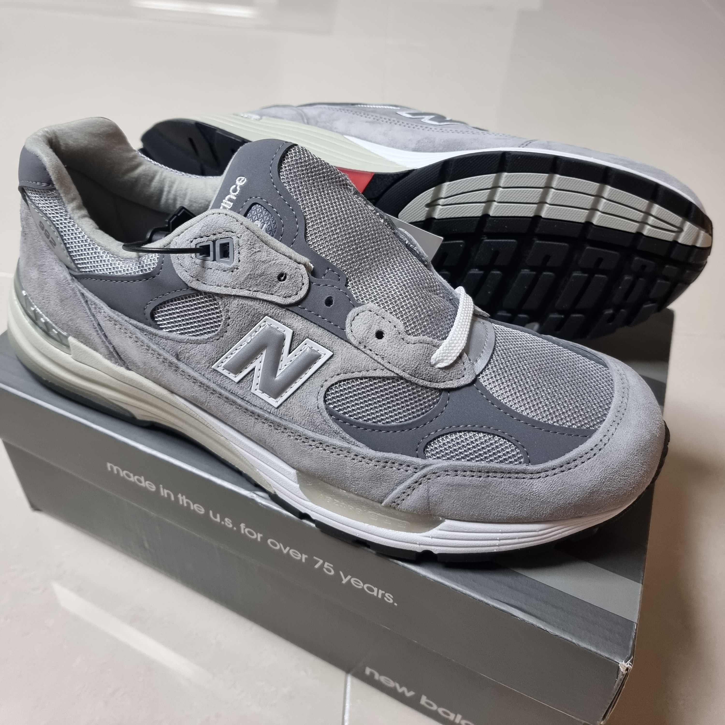 New Balance 992 Made in USA Grey - D Standard 착용 스타일 - 1