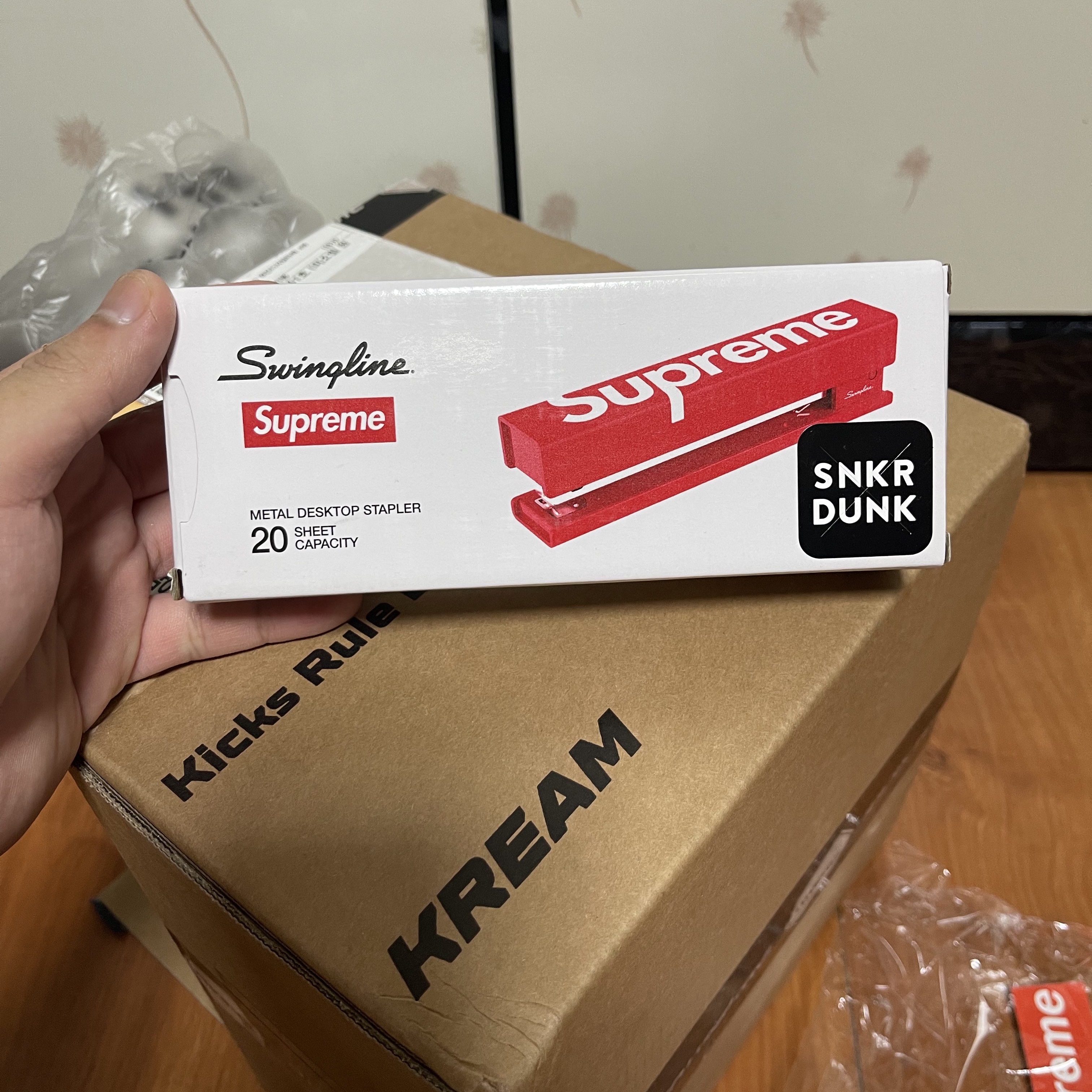 Supreme Swingline Stapler シュプリーム ホッチキス Supreme