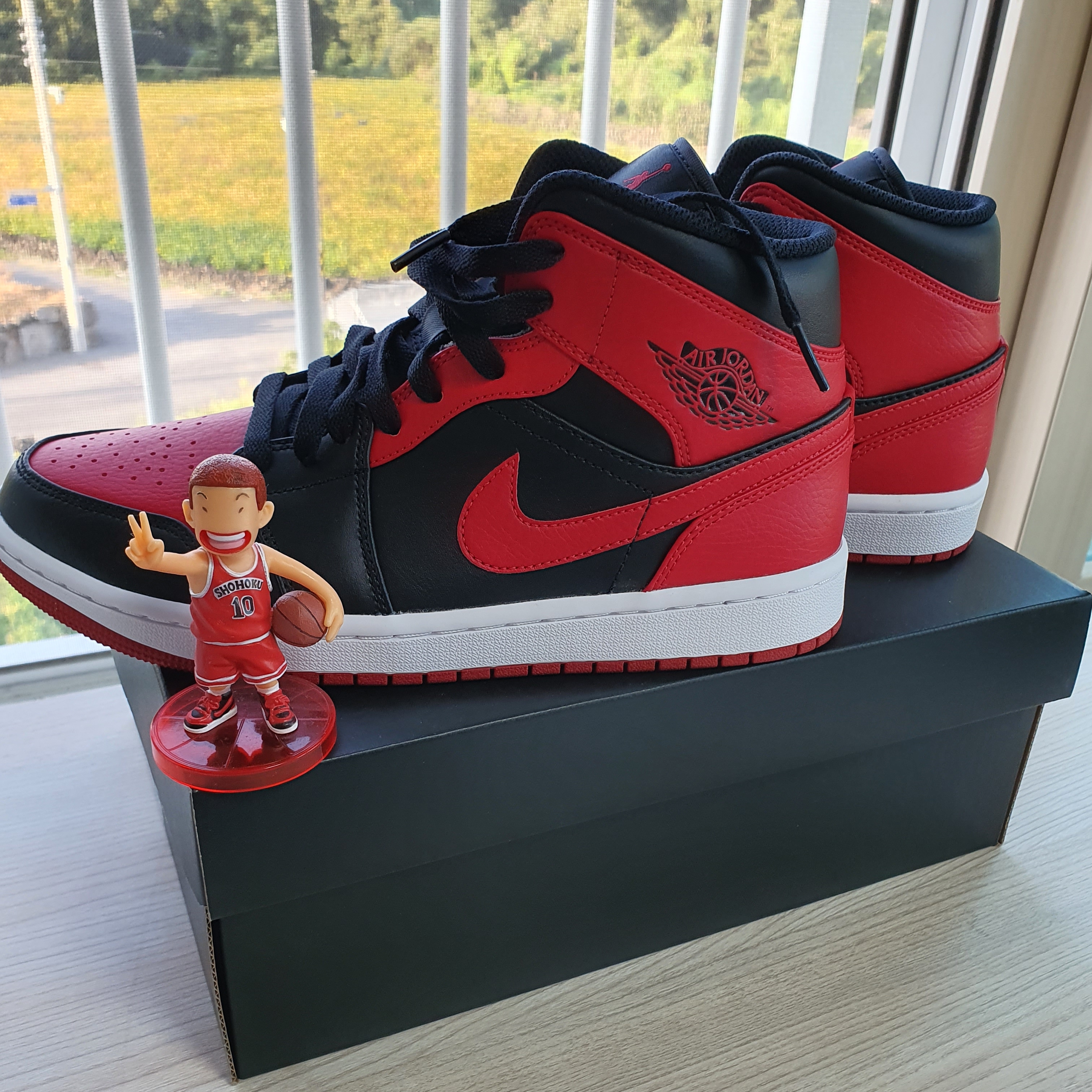 Jordan 1 Mid Bred Banned 2020 착용 스타일