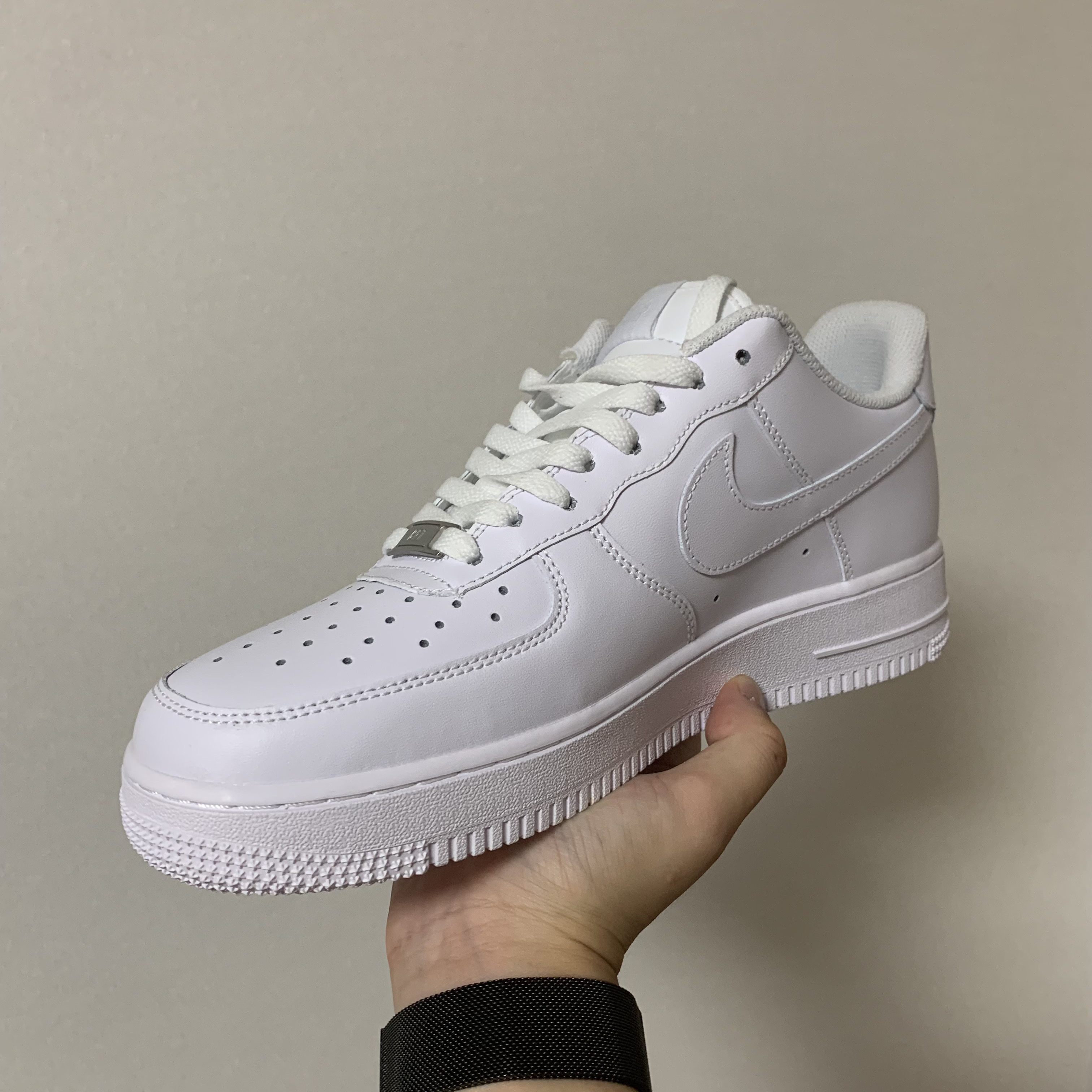 Nike Air Force 1 '07 Low White 착용 스타일