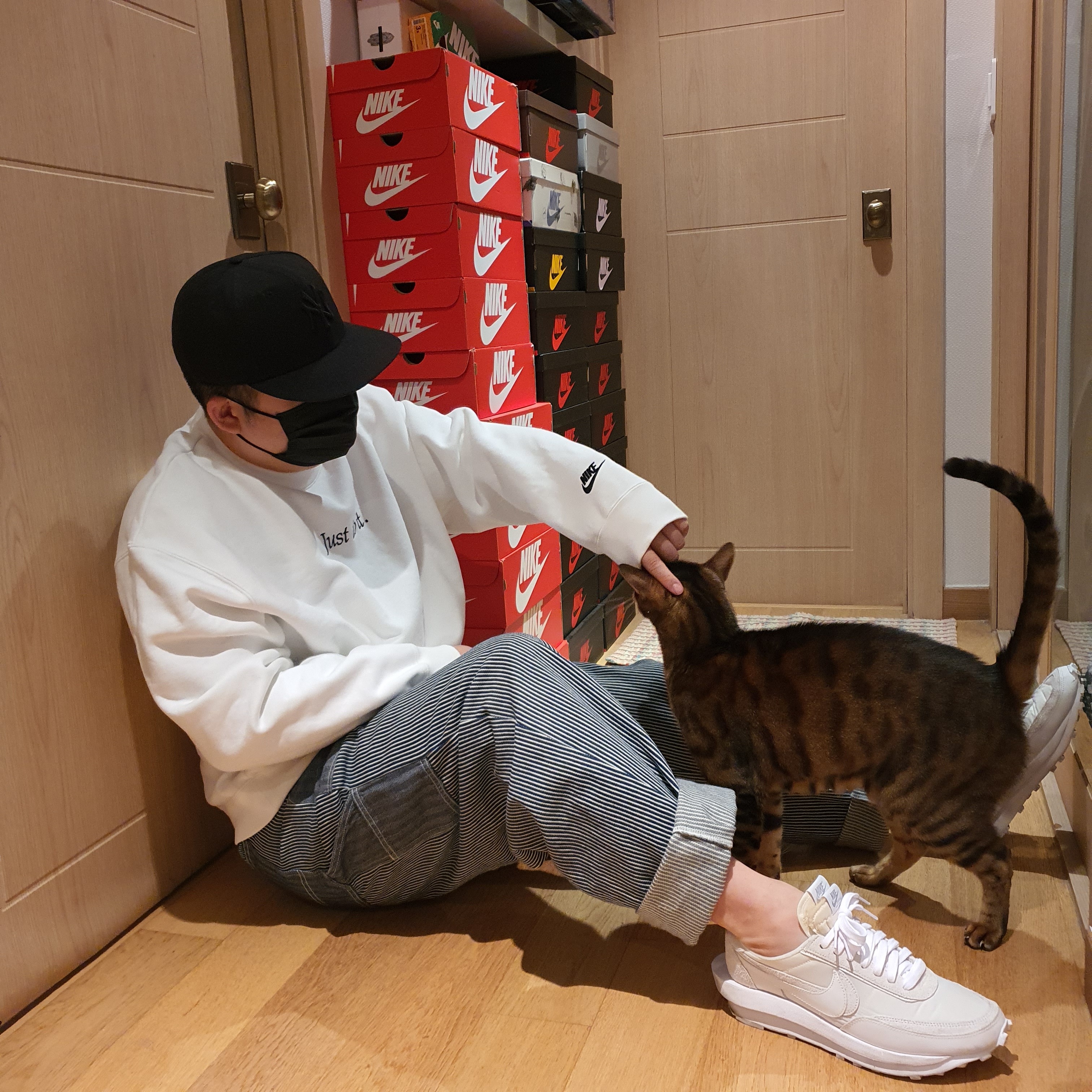Nike x Sacai LDWaffle White Nylon 착용 스타일