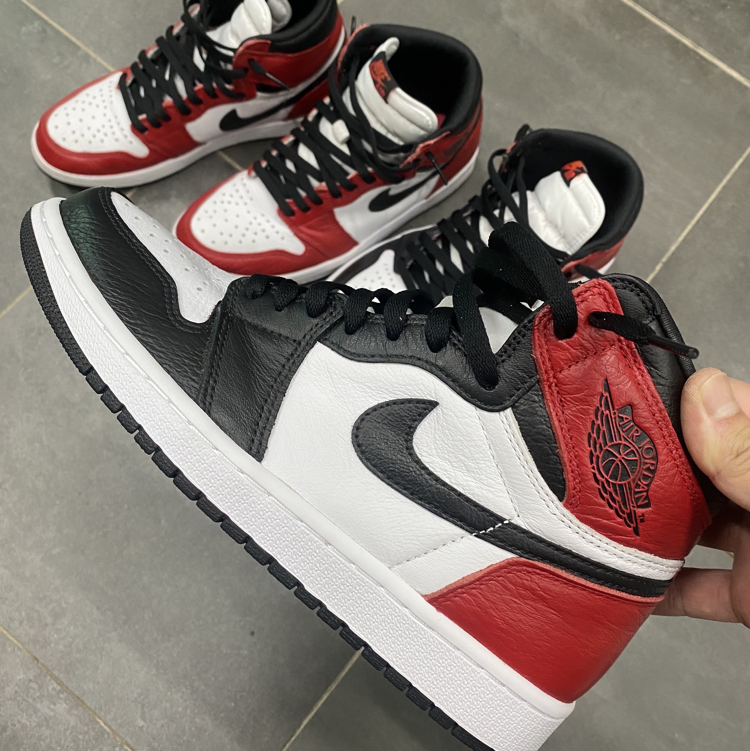 Jordan 1 Retro High OG Light Fusion Red 착용 스타일 - 2