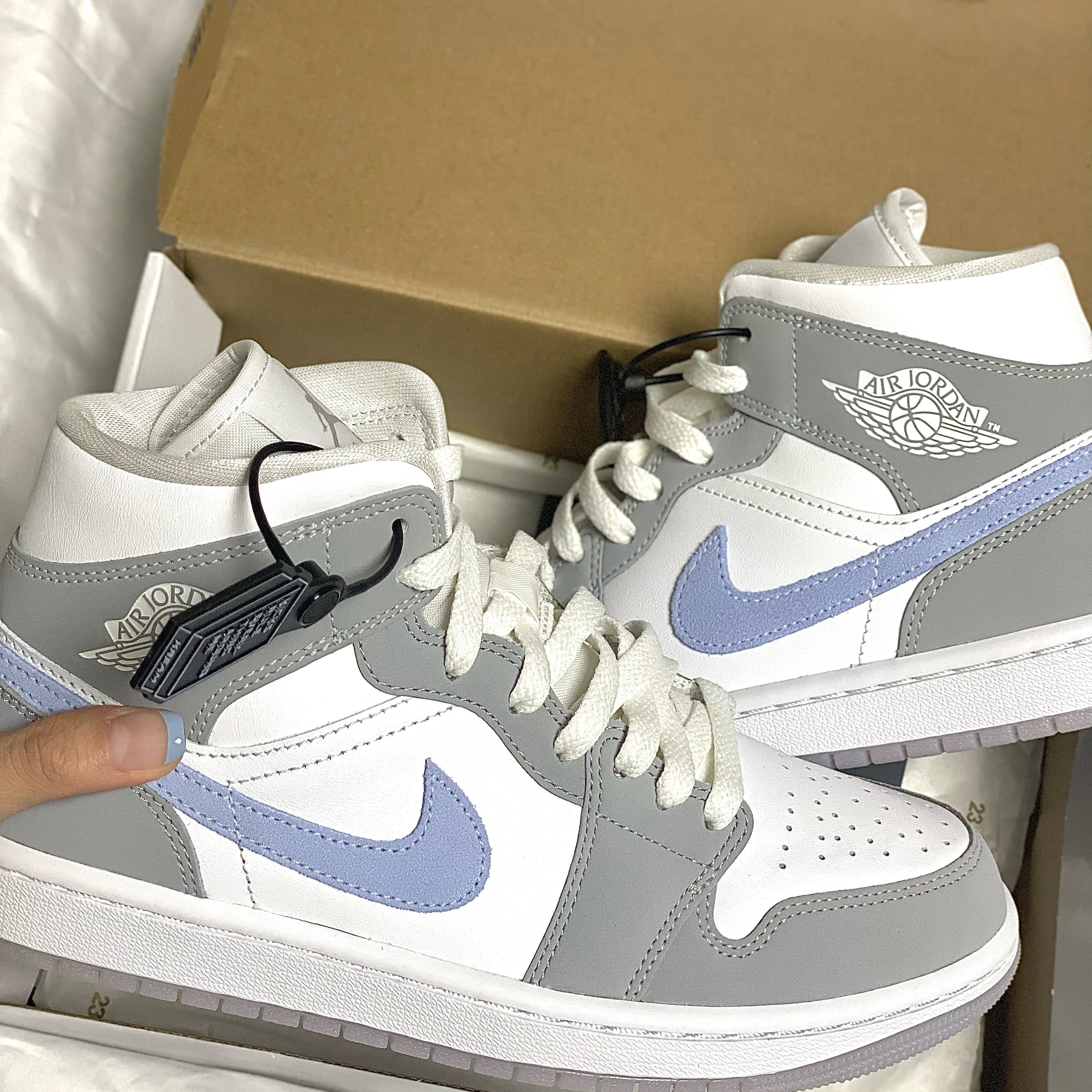 (W) Jordan 1 Mid Wolf Grey 착용 스타일