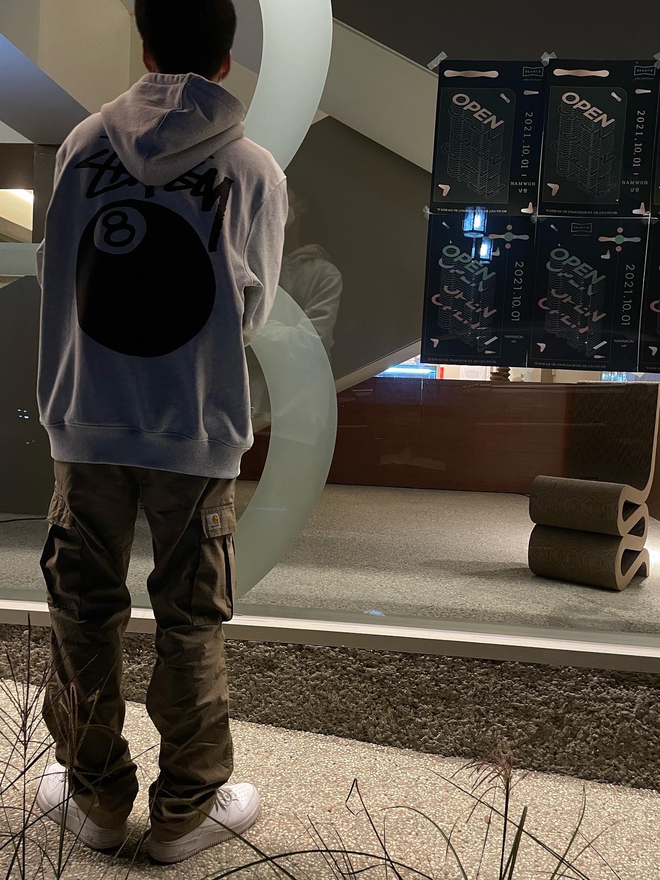 Stussy 8 Ball Hoodie Ash Heather - 21FW 착용 스타일