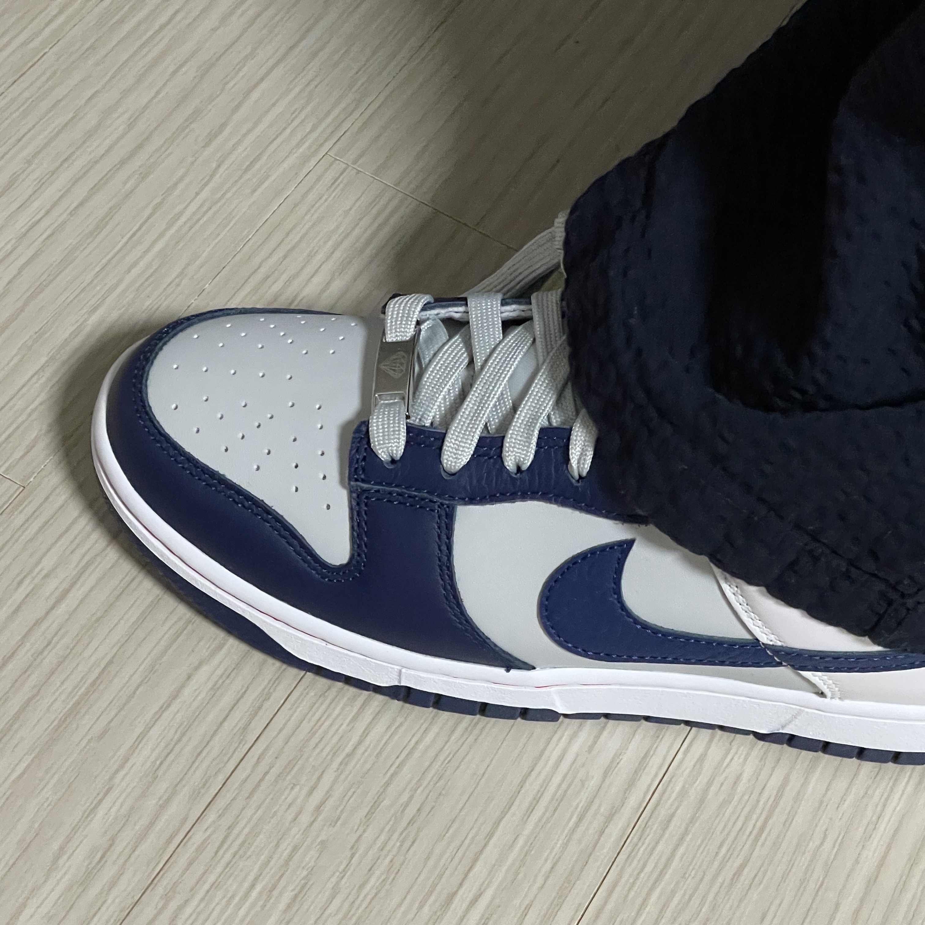 Nike x NBA Dunk Low Retro EMB Nets 착용 스타일