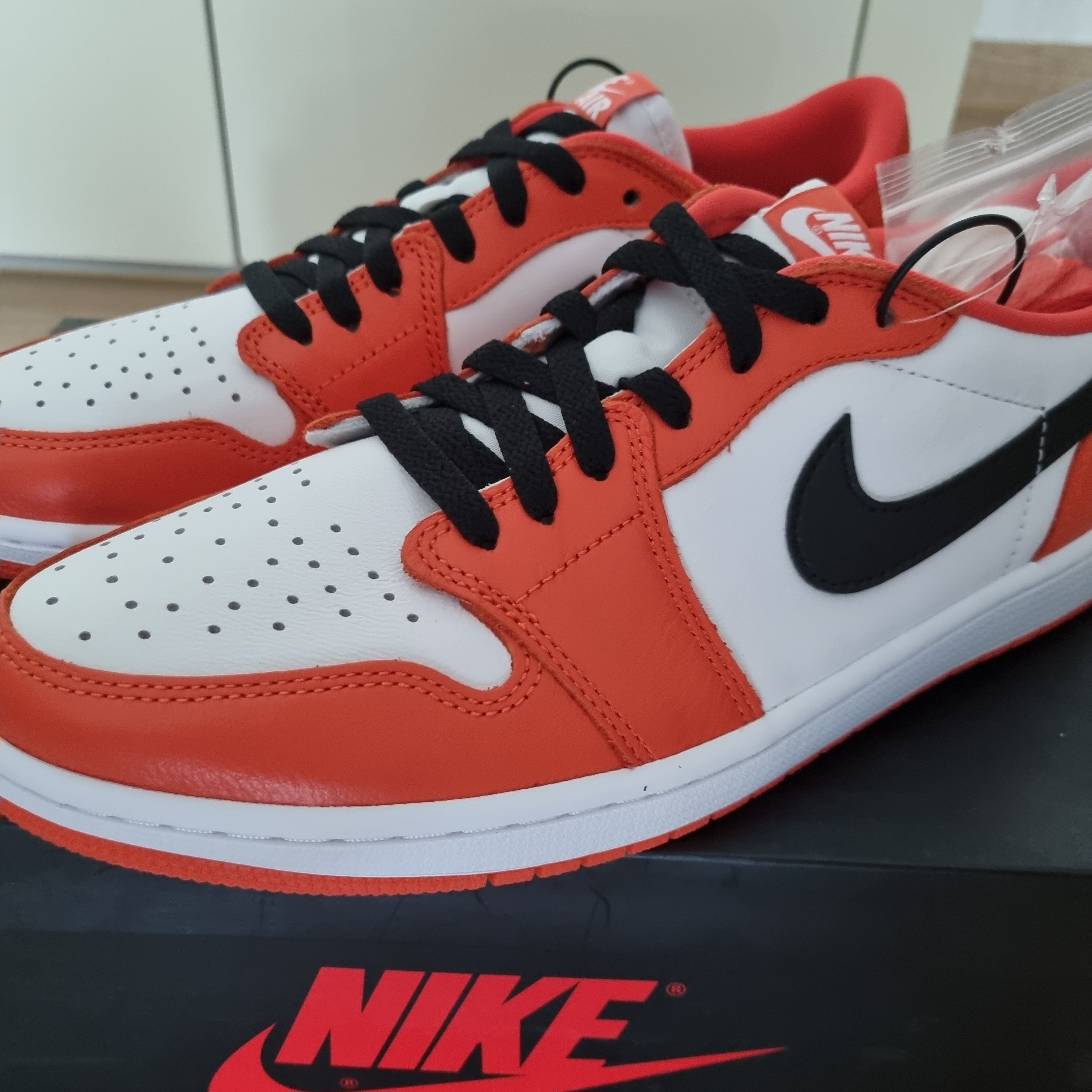 Jordan 1 Low OG Starfish 착용 스타일 - 2