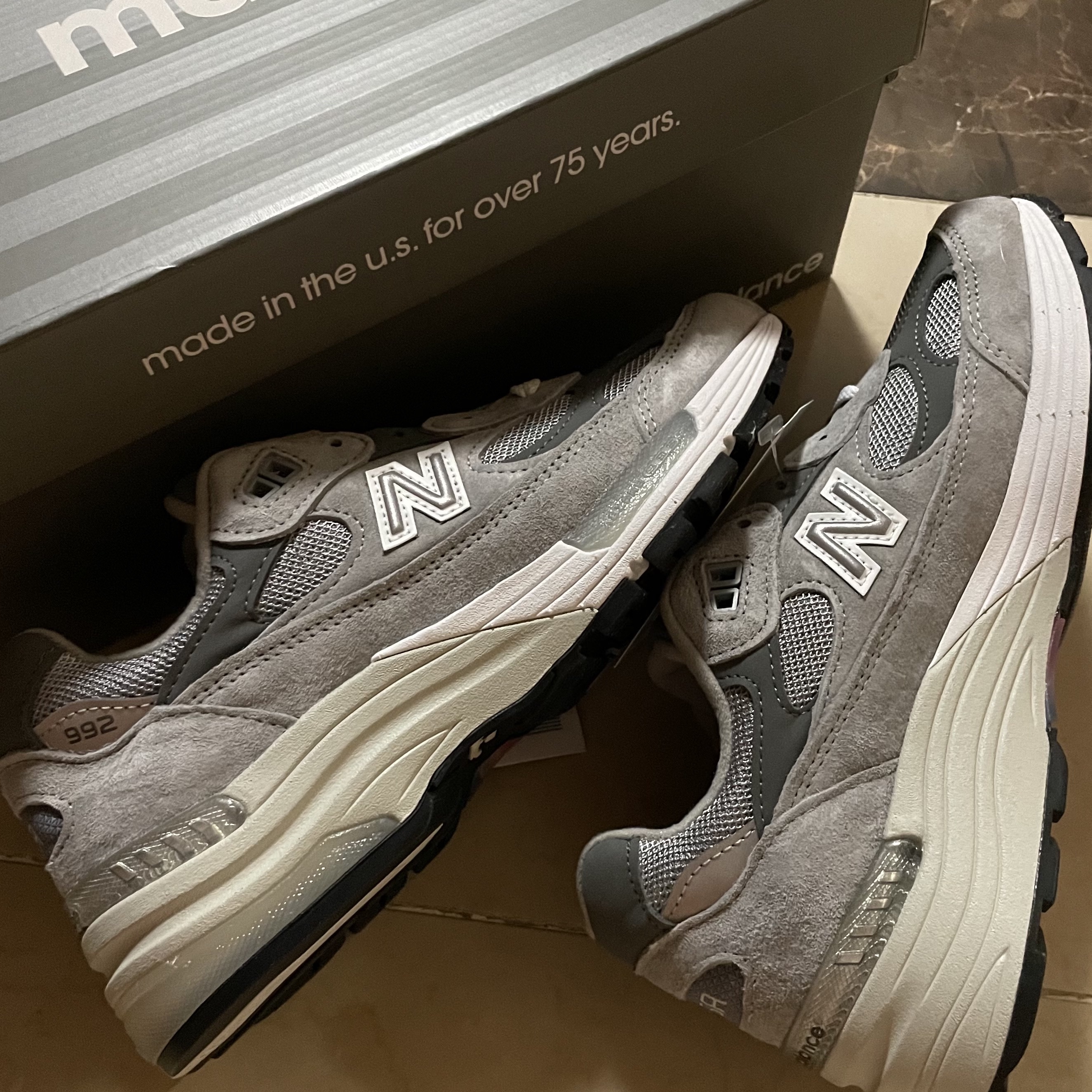 New Balance 992 Made in USA Grey - D Standard 착용 스타일 - 2