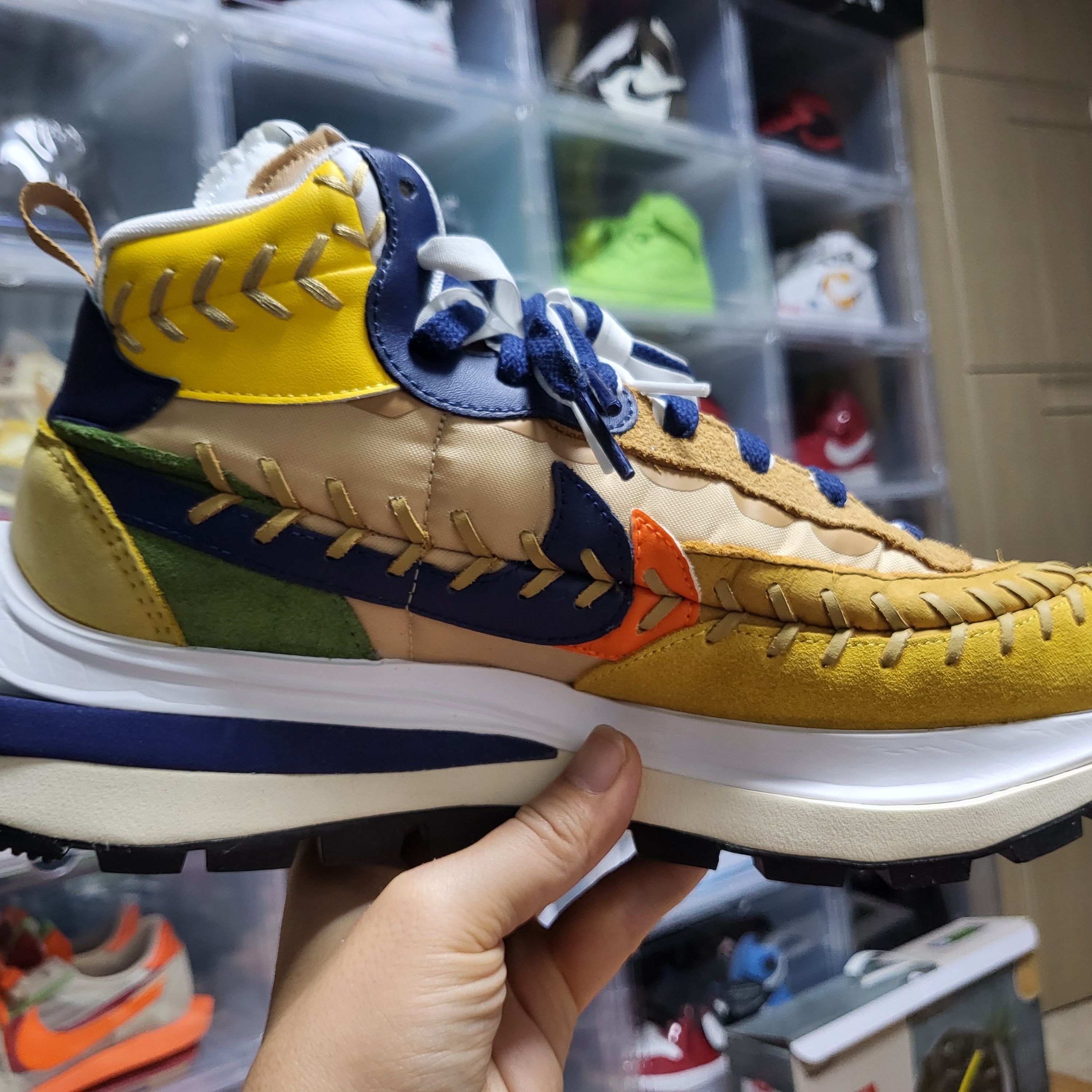 Nike x Sacai x Jean Paul Gaultier VaporWaffle Black White, Nike x Sacai x Jean Paul Gaultier VaporWaffle Sesame Blue Void 착용 스타일 - 2