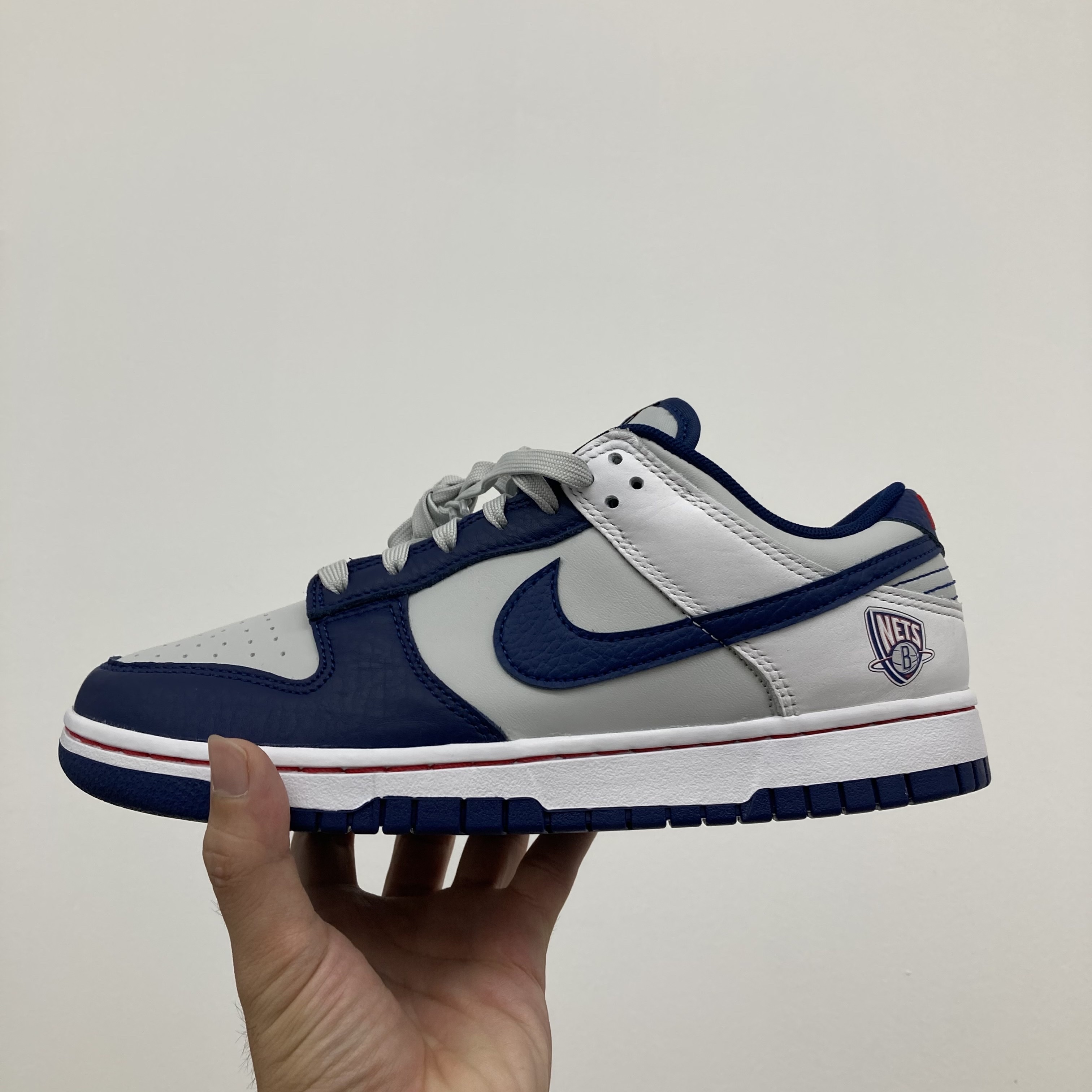 Nike x NBA Dunk Low Retro EMB Nets 착용 스타일