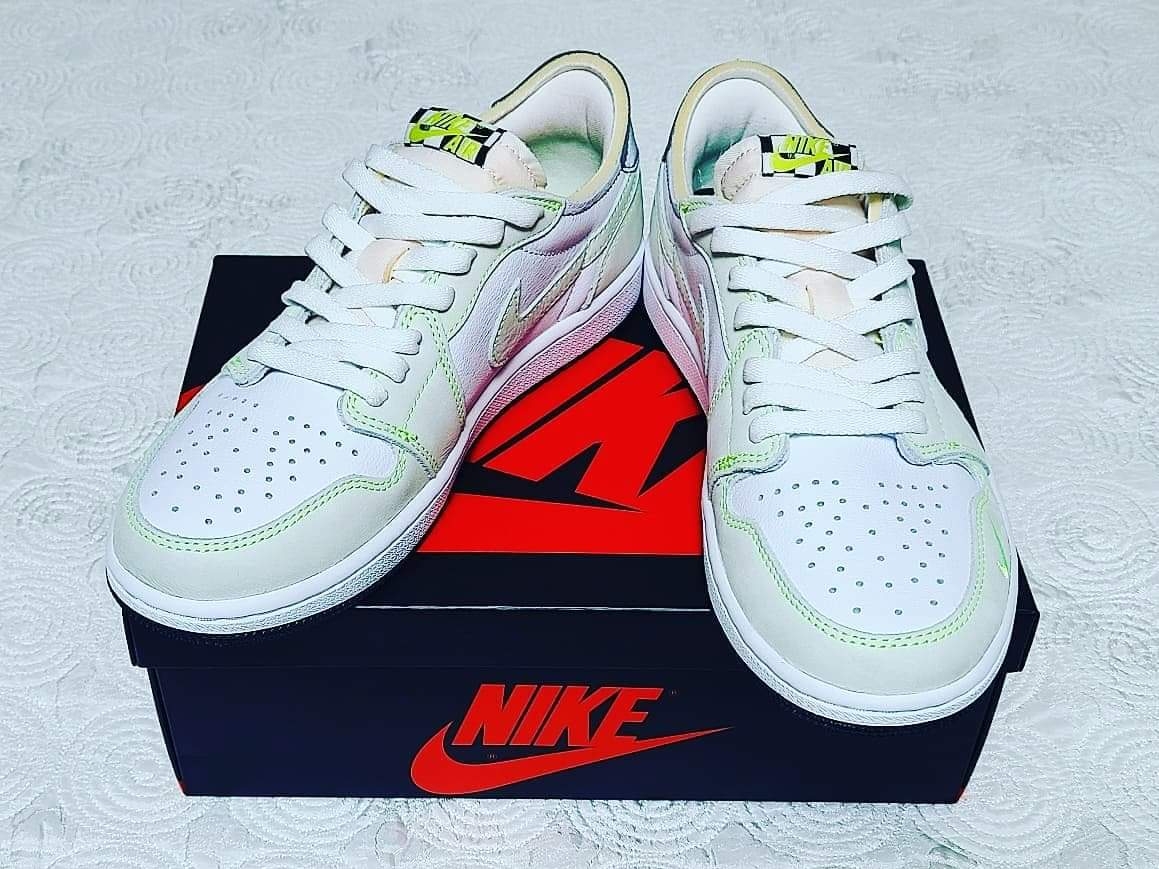 Jordan 1 Low OG Ghost Green 착용 스타일 - 3