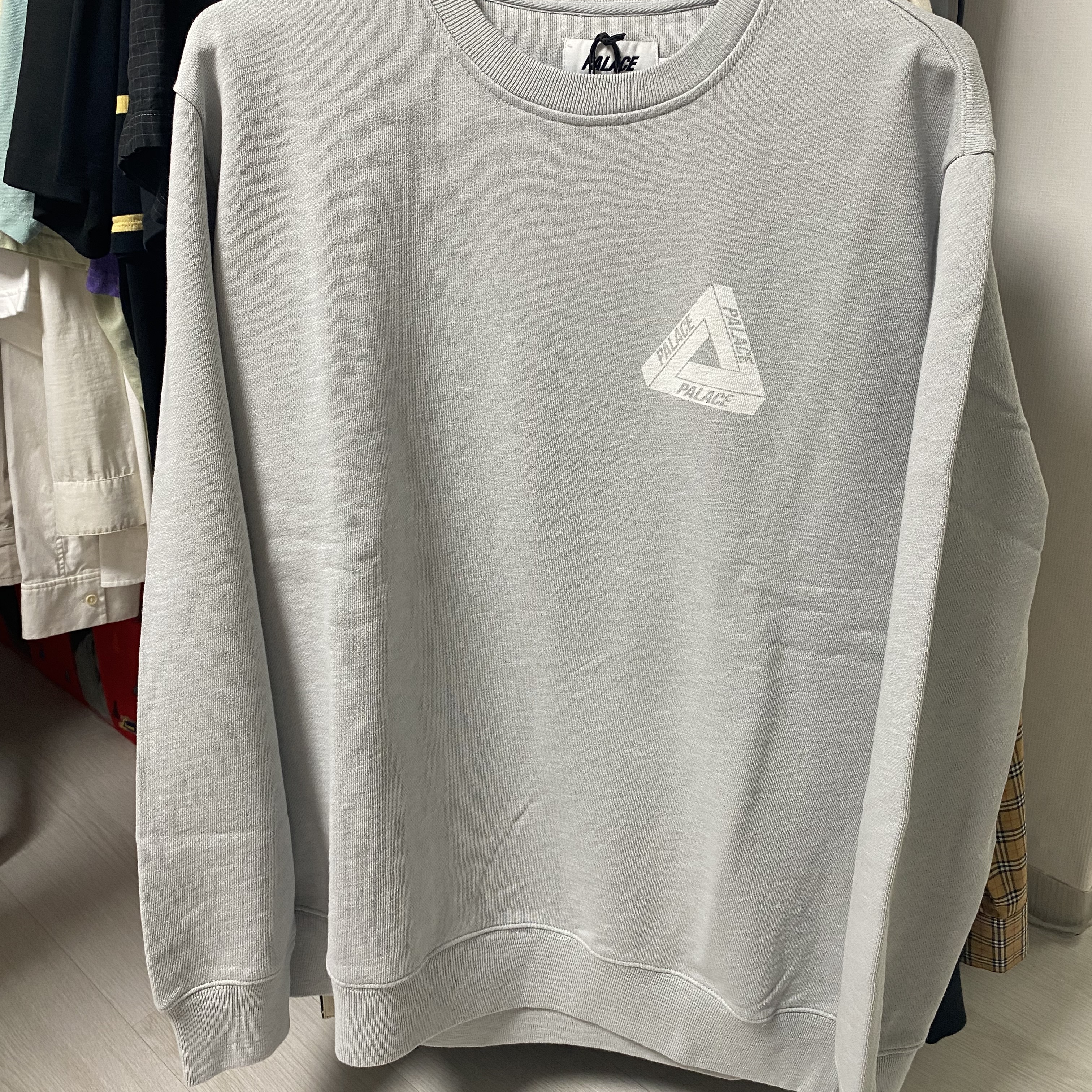 Palace Slub Crew Grey - 21FW 착용 스타일 - 2