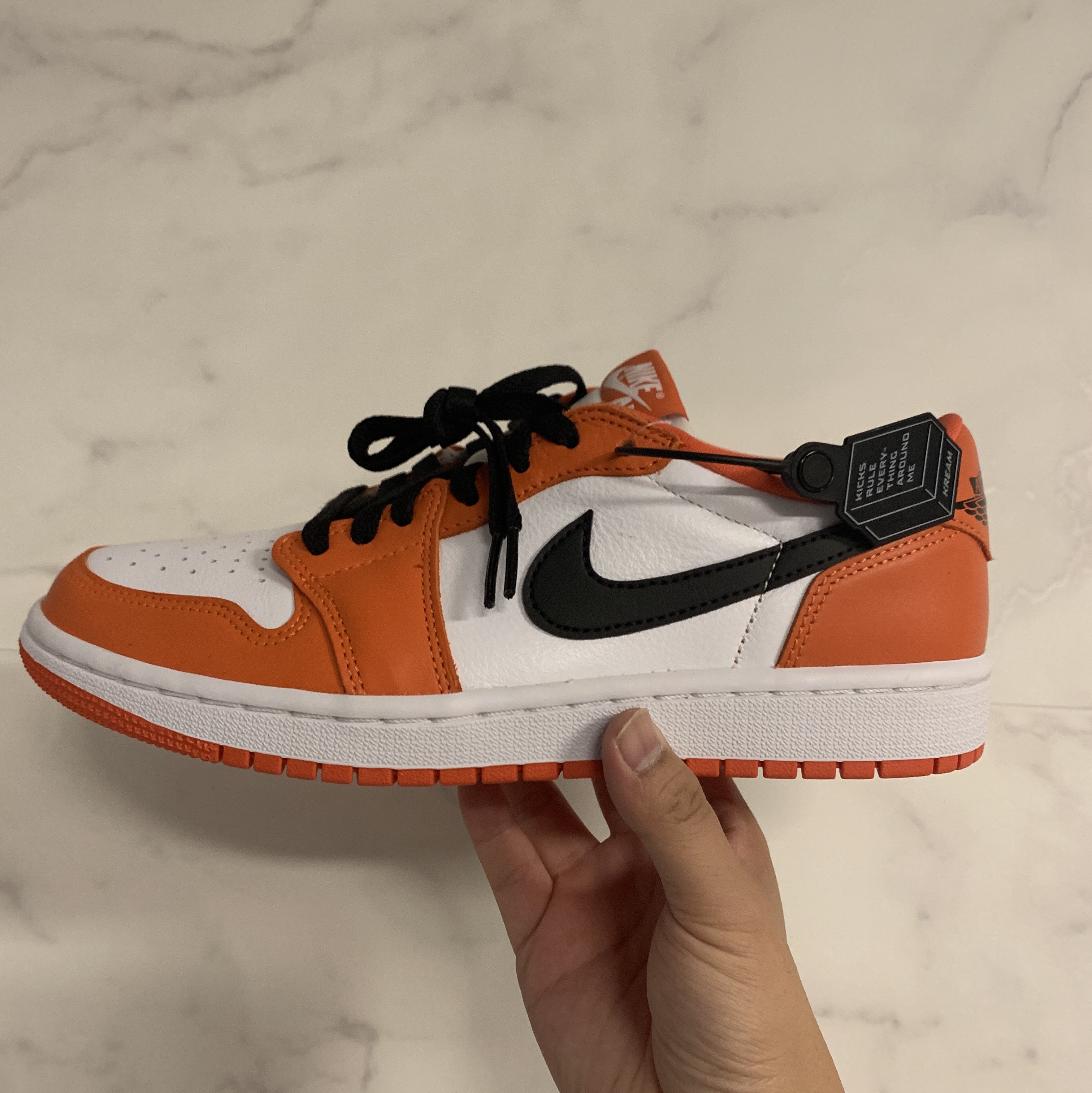 (W) Jordan 1 Low OG Starfish 착용 스타일 - 1