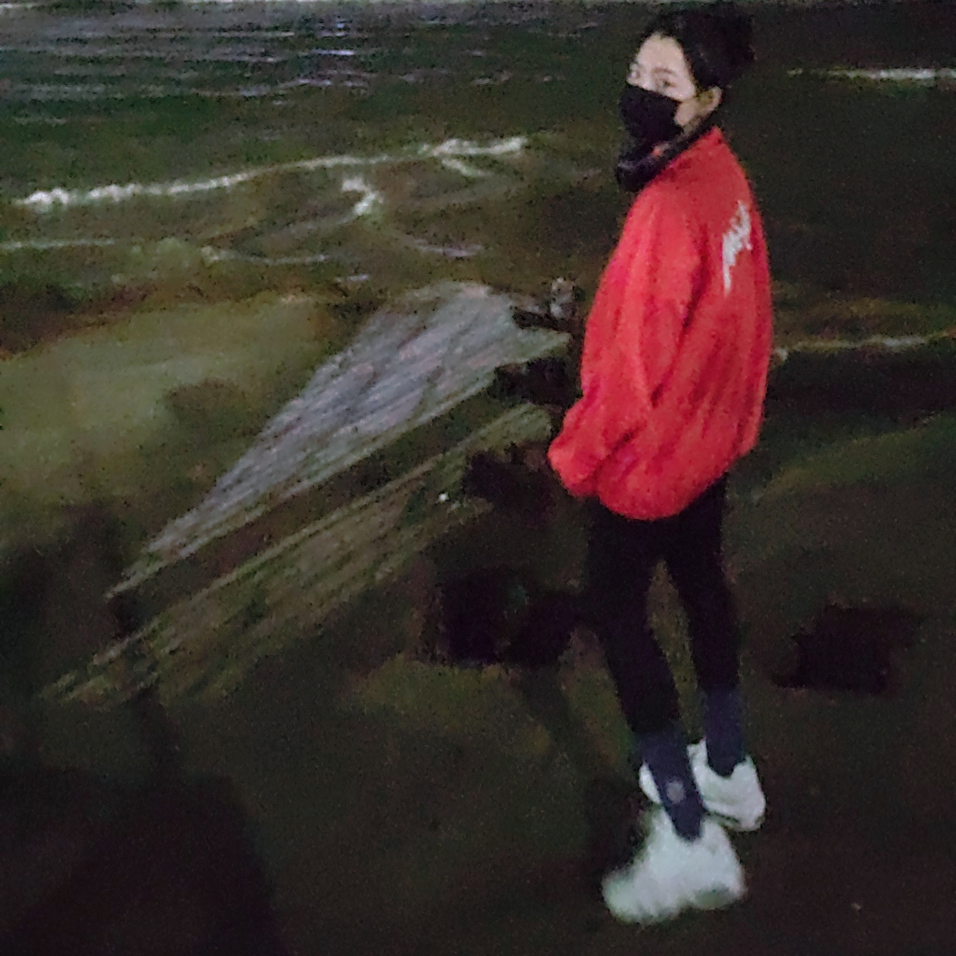 Nike x Stussy Windrunner Jacket Habanero Red 착용 스타일