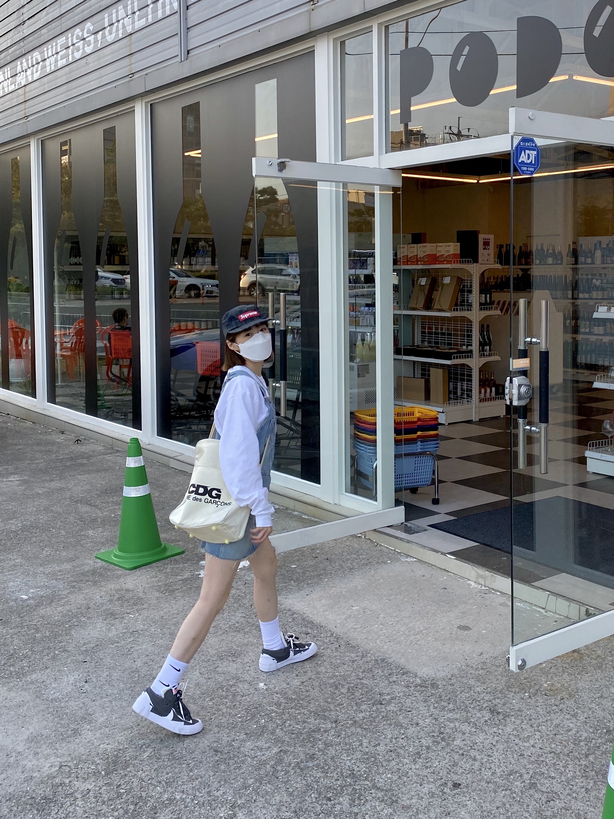 Nike x Sacai Blazer Low Iron Grey, Nike x Matthew M Williams NRG Socks White 착용 스타일 - 2
