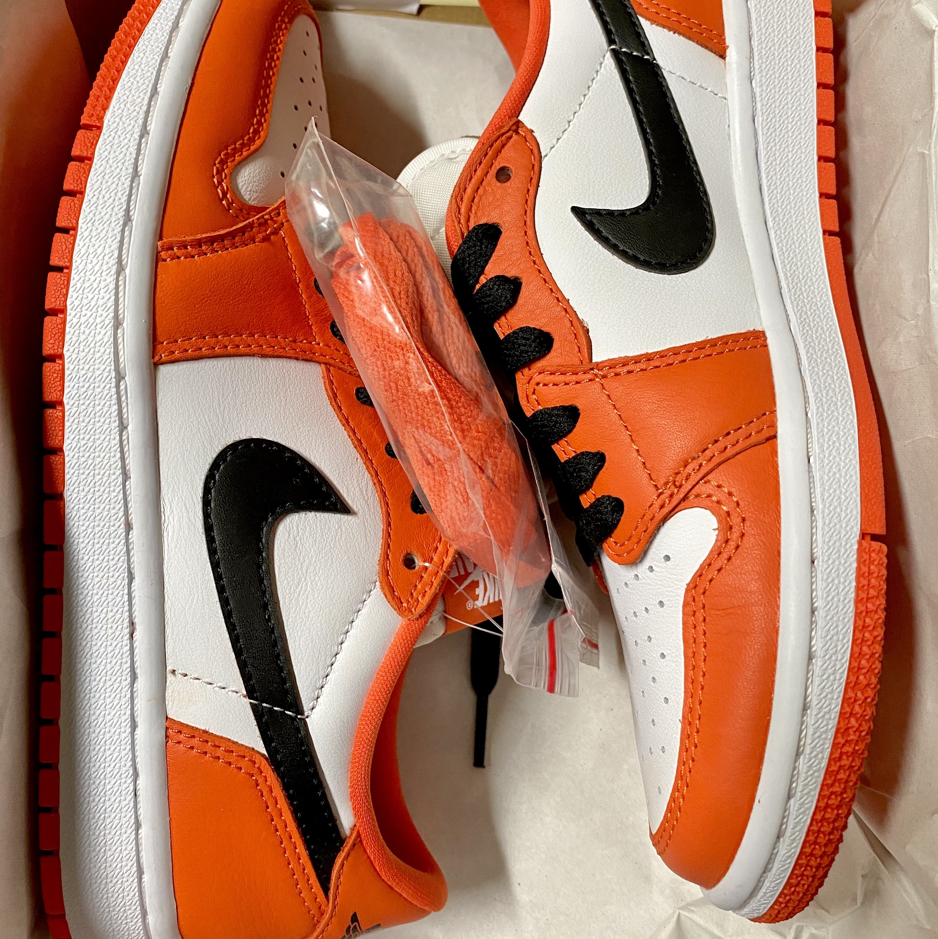 (W) Jordan 1 Low OG Starfish 착용 스타일
