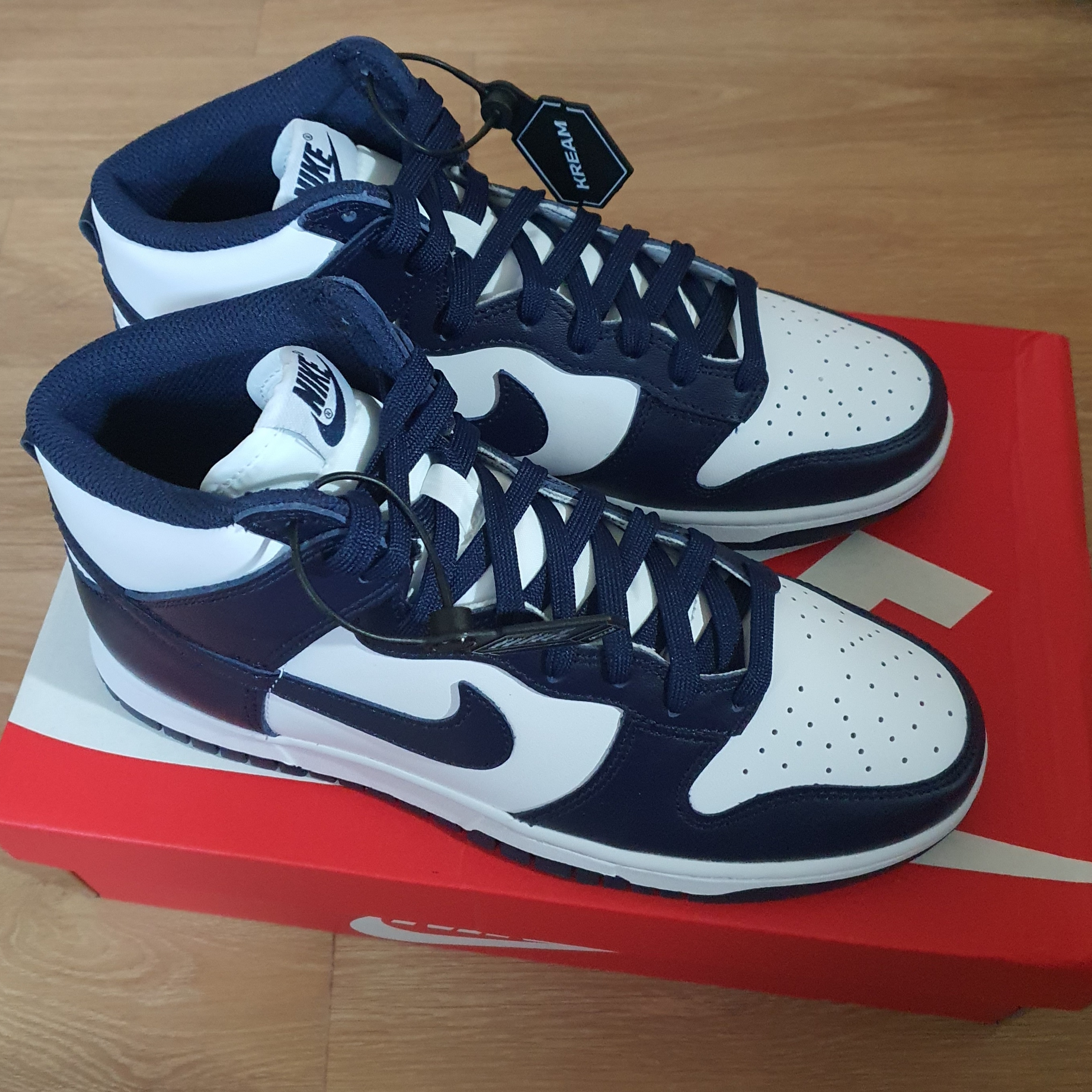 Nike Dunk High Retro Championship Navy 착용 스타일