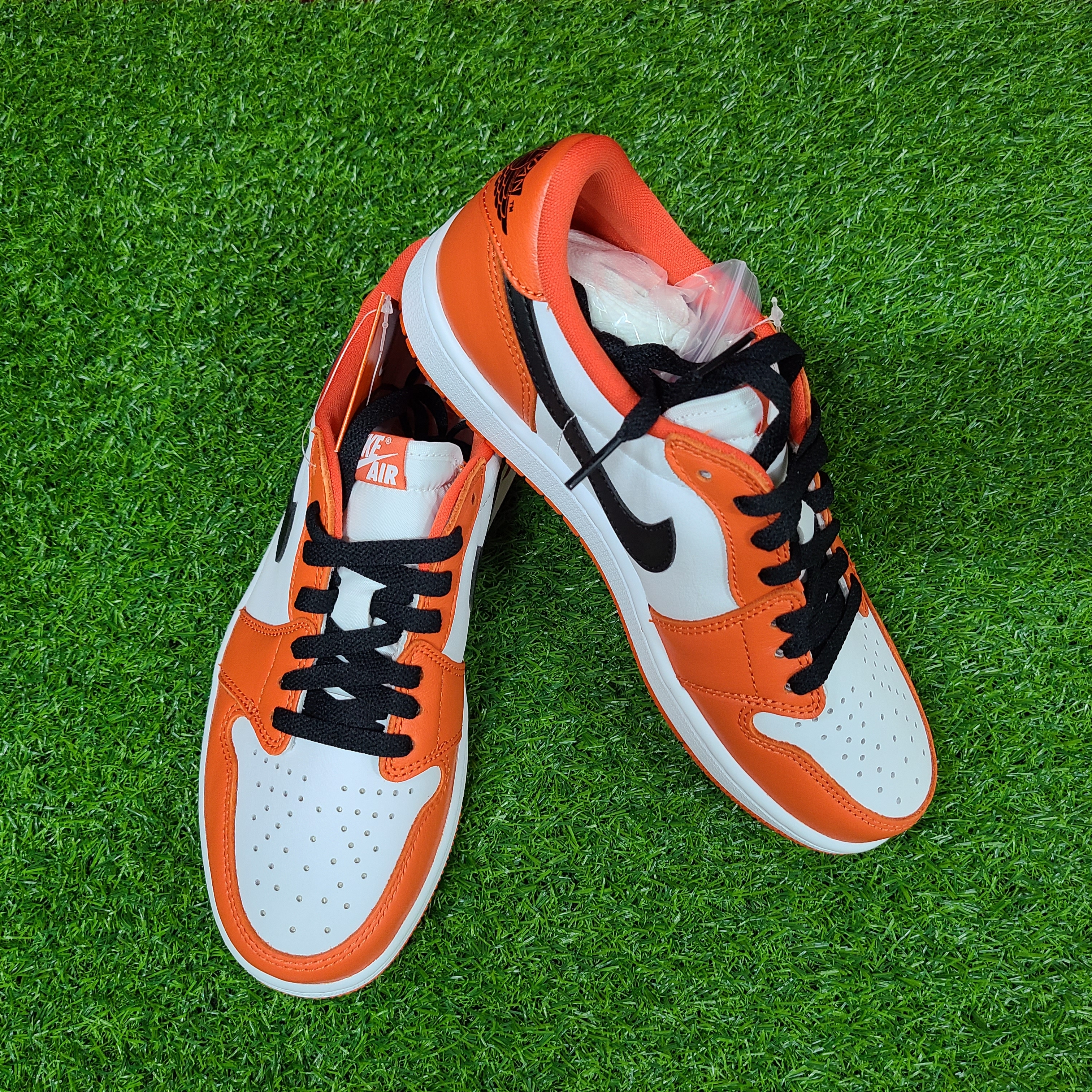 Jordan 1 Low OG Starfish 착용 스타일 - 1