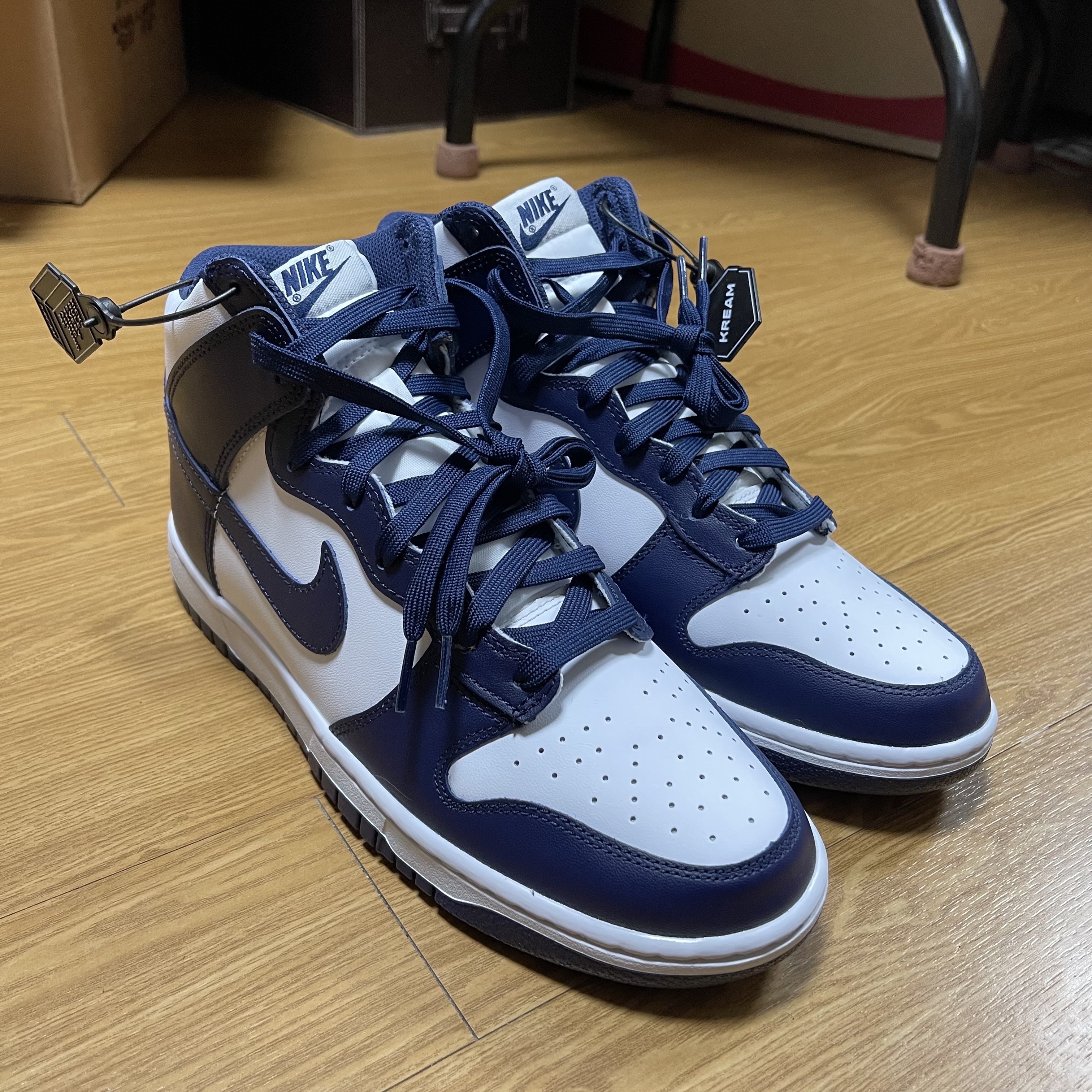 Nike Dunk High Retro Championship Navy 착용 스타일 - 2