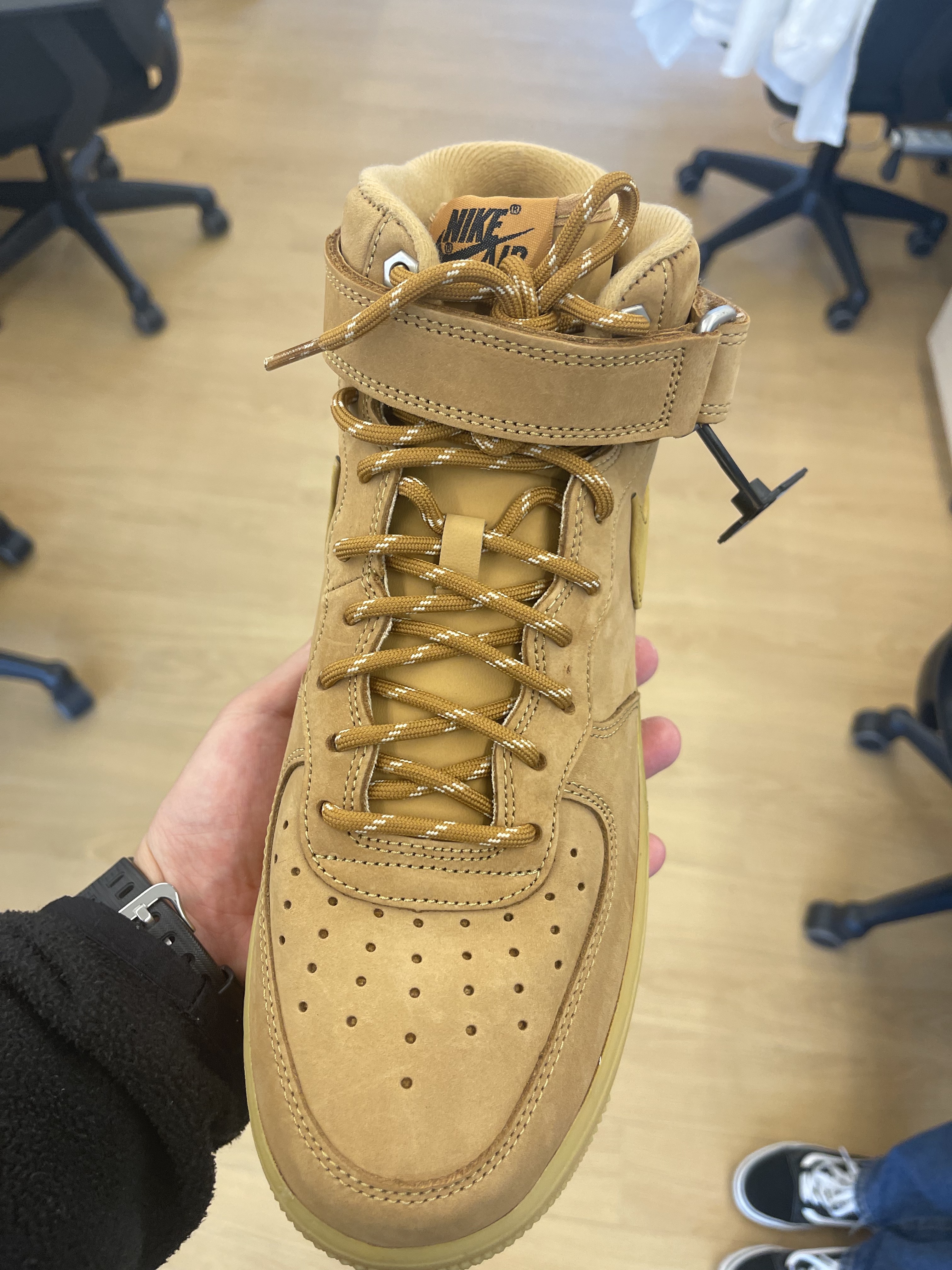 Nike Air Force 1 Mid '07 WB Flax 착용 스타일 - 1