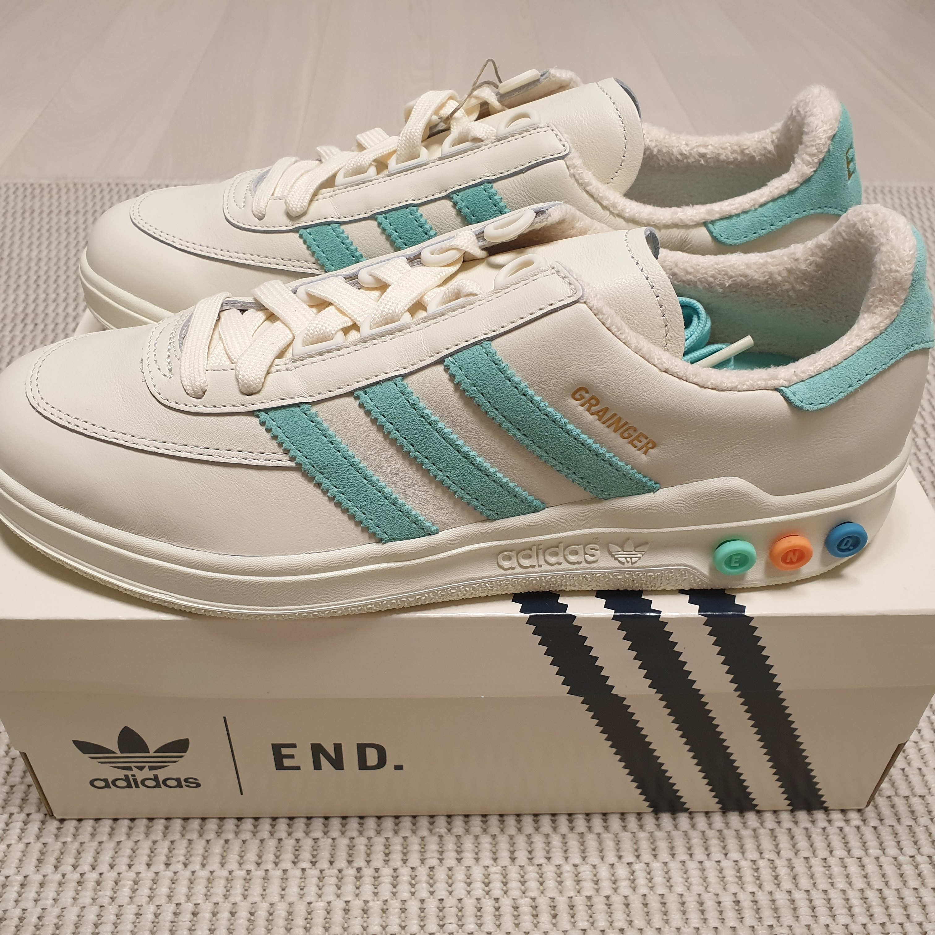 Adidas x END. Grainger Tennis Club 착용 스타일 - 1