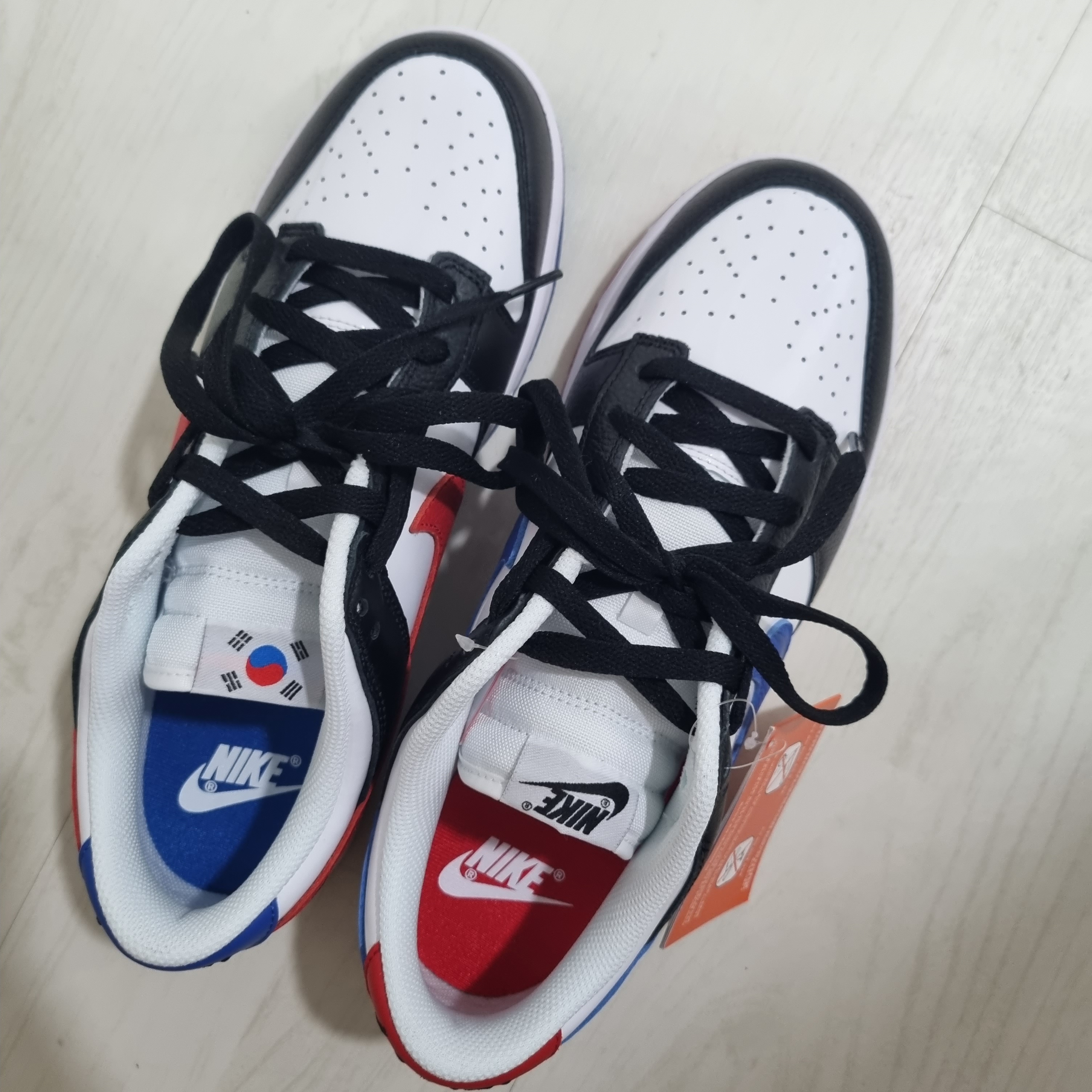 Nike Dunk Low SE Seoul 착용 스타일 - 2