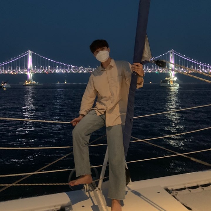 KREAM 프로필 이미지