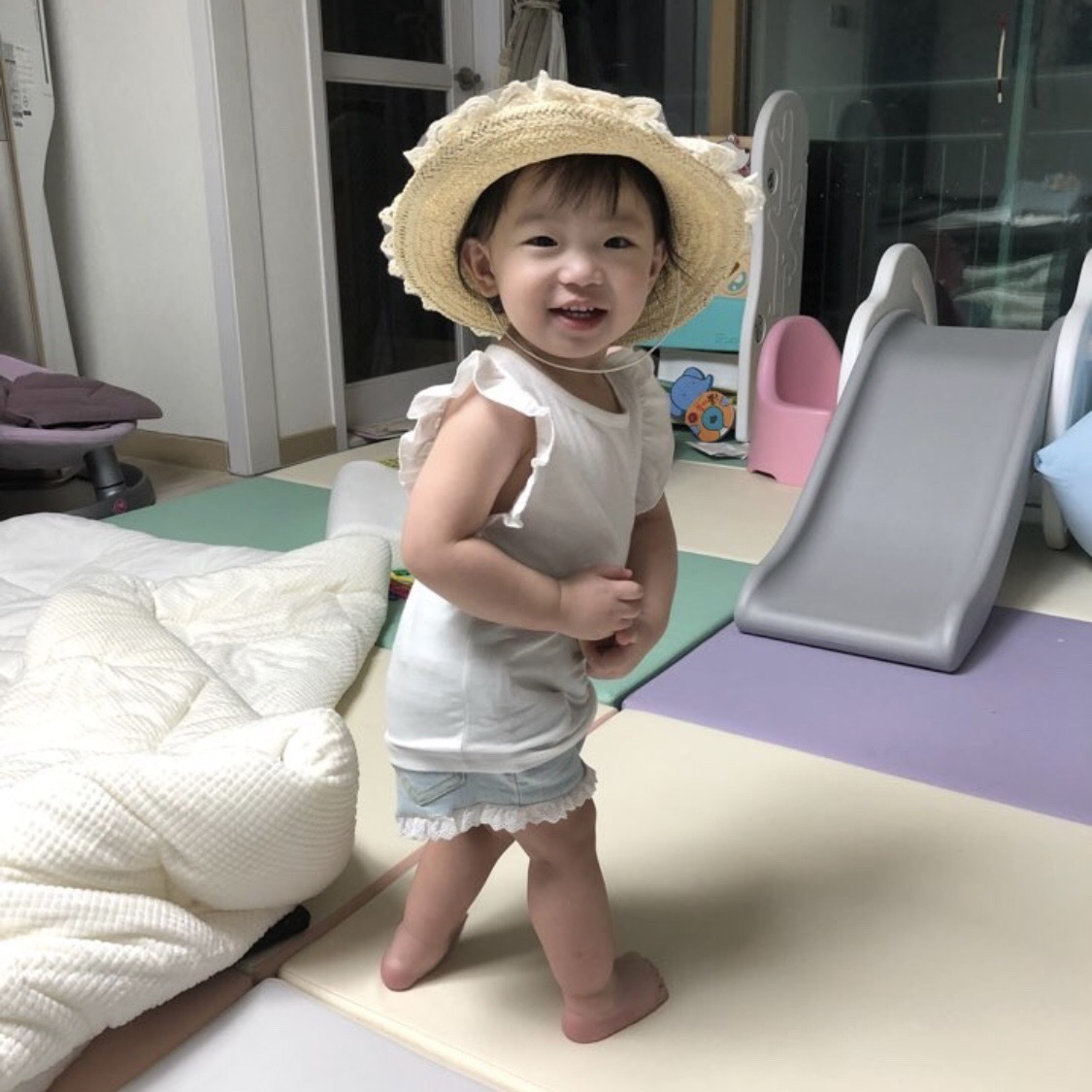 Adidas Yeezy Boost 350 V2 Black - Reflective 착용 스타일 - 4