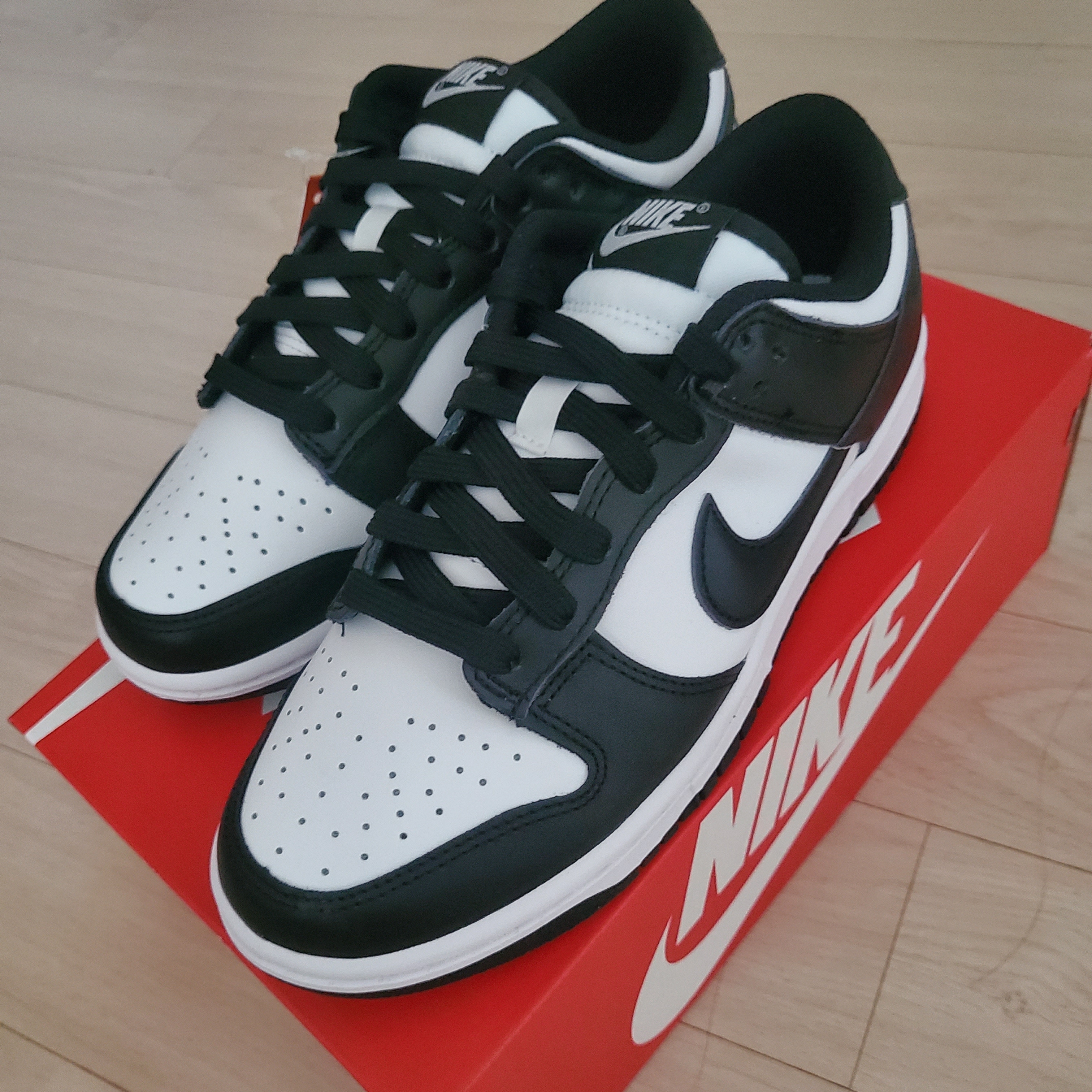 (W) Nike Dunk Low Black 착용 스타일