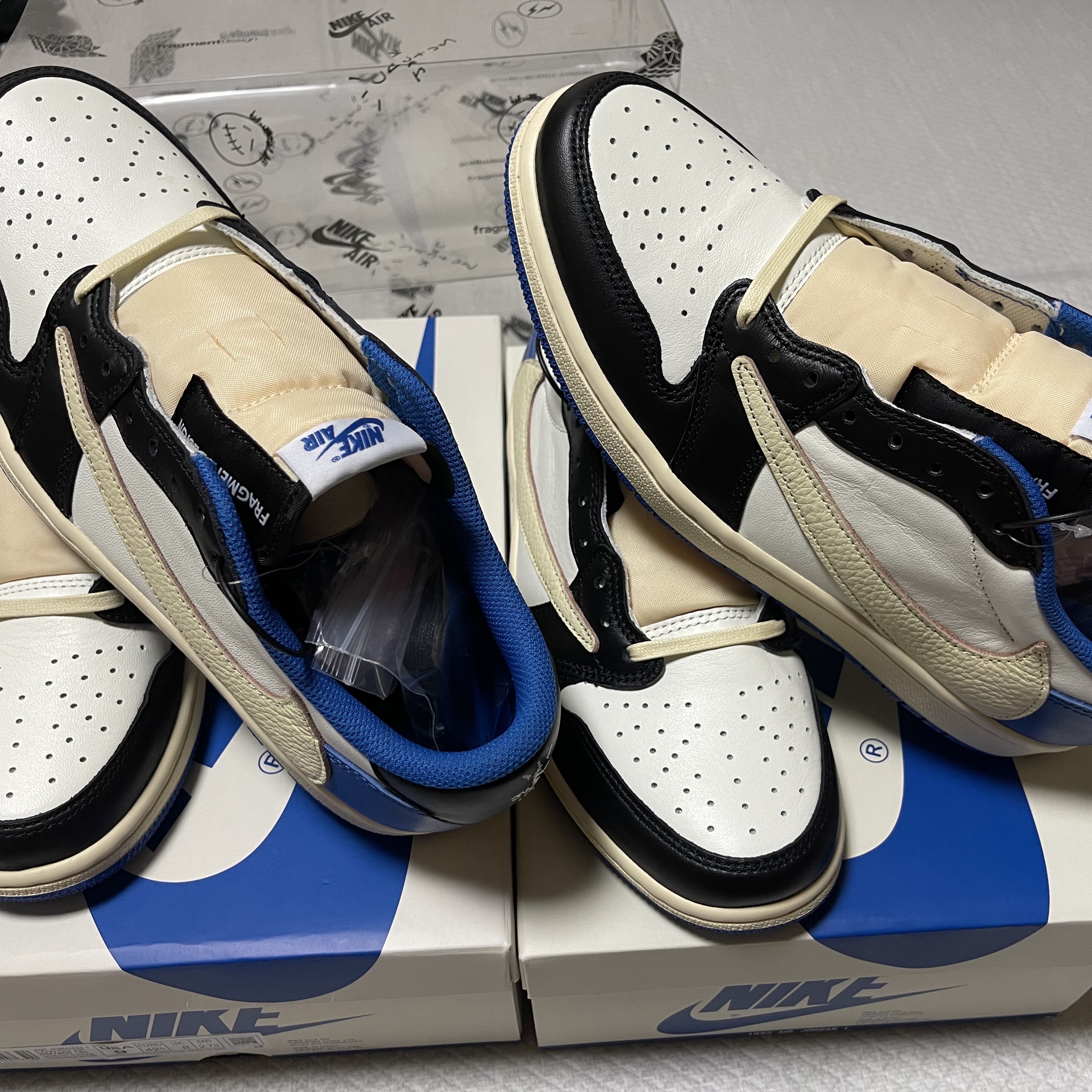 Jordan 1 x Travis Scott x Fragment Retro Low OG SP Military Blue 착용 스타일