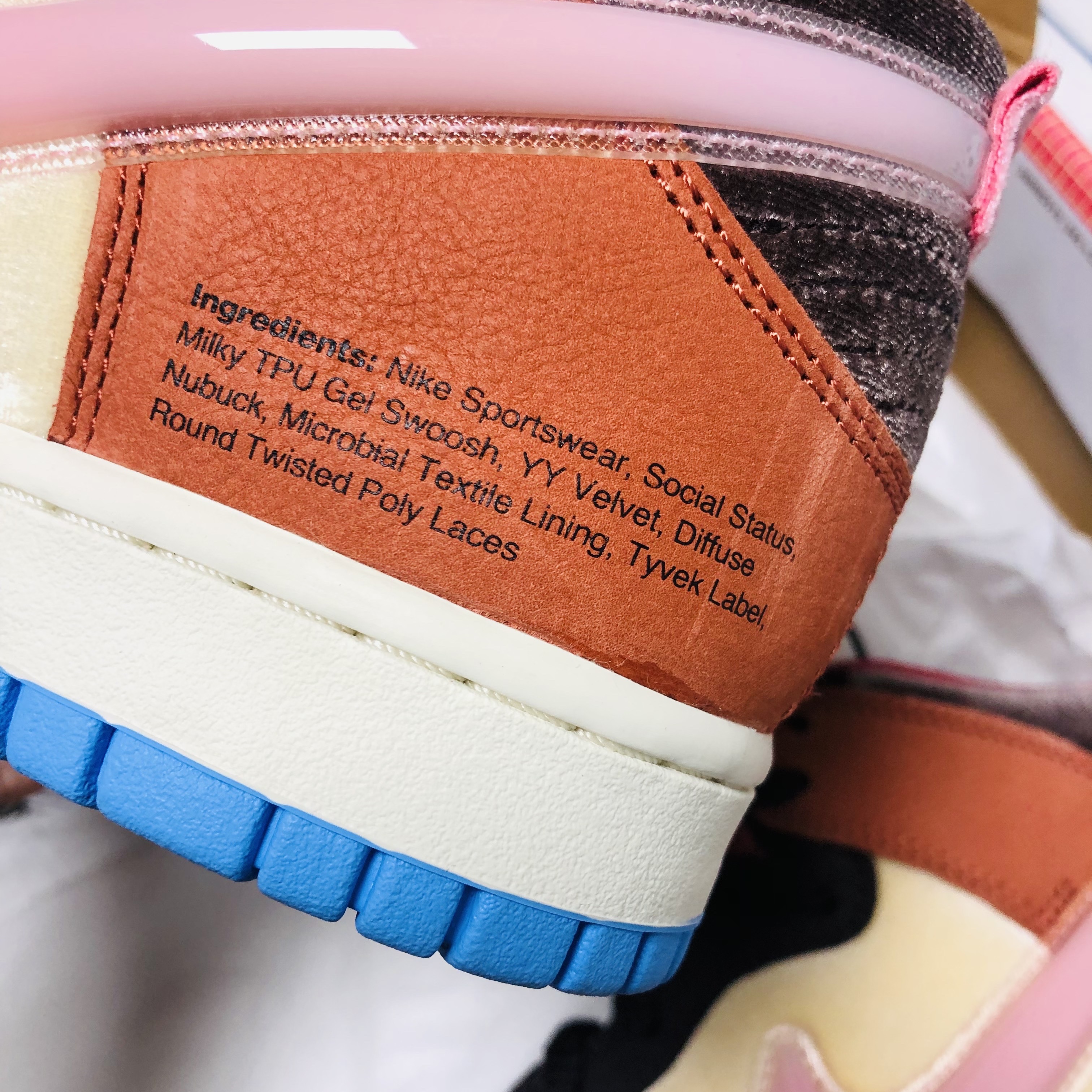Nike x Social Status Dunk Mid Free Lunch Chocolate Milk 착용 스타일 - 2