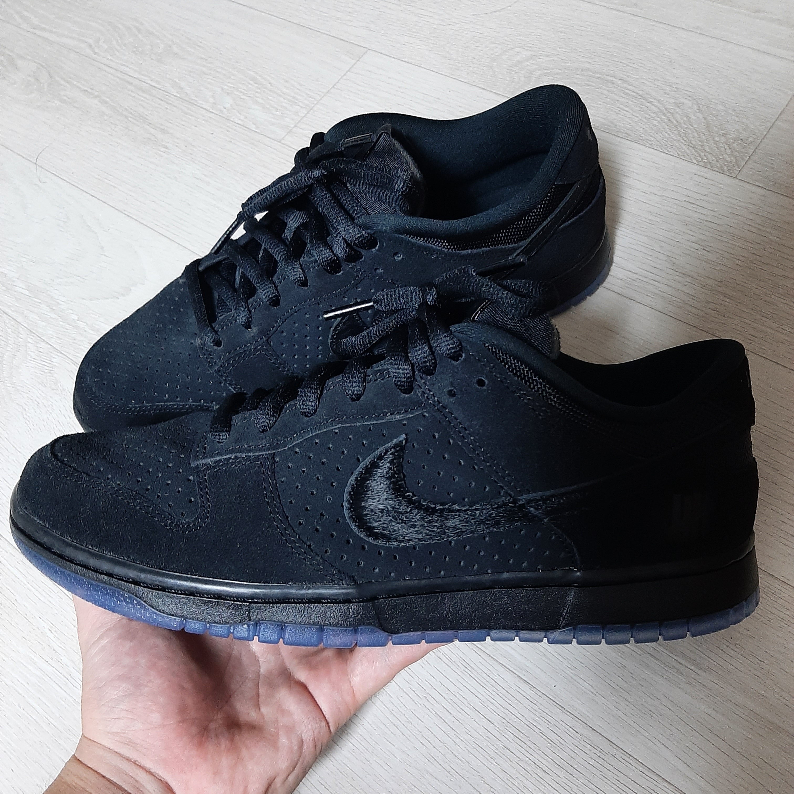 Nike x Undefeated Dunk Low SP 5 On It Black 착용 스타일 - 1