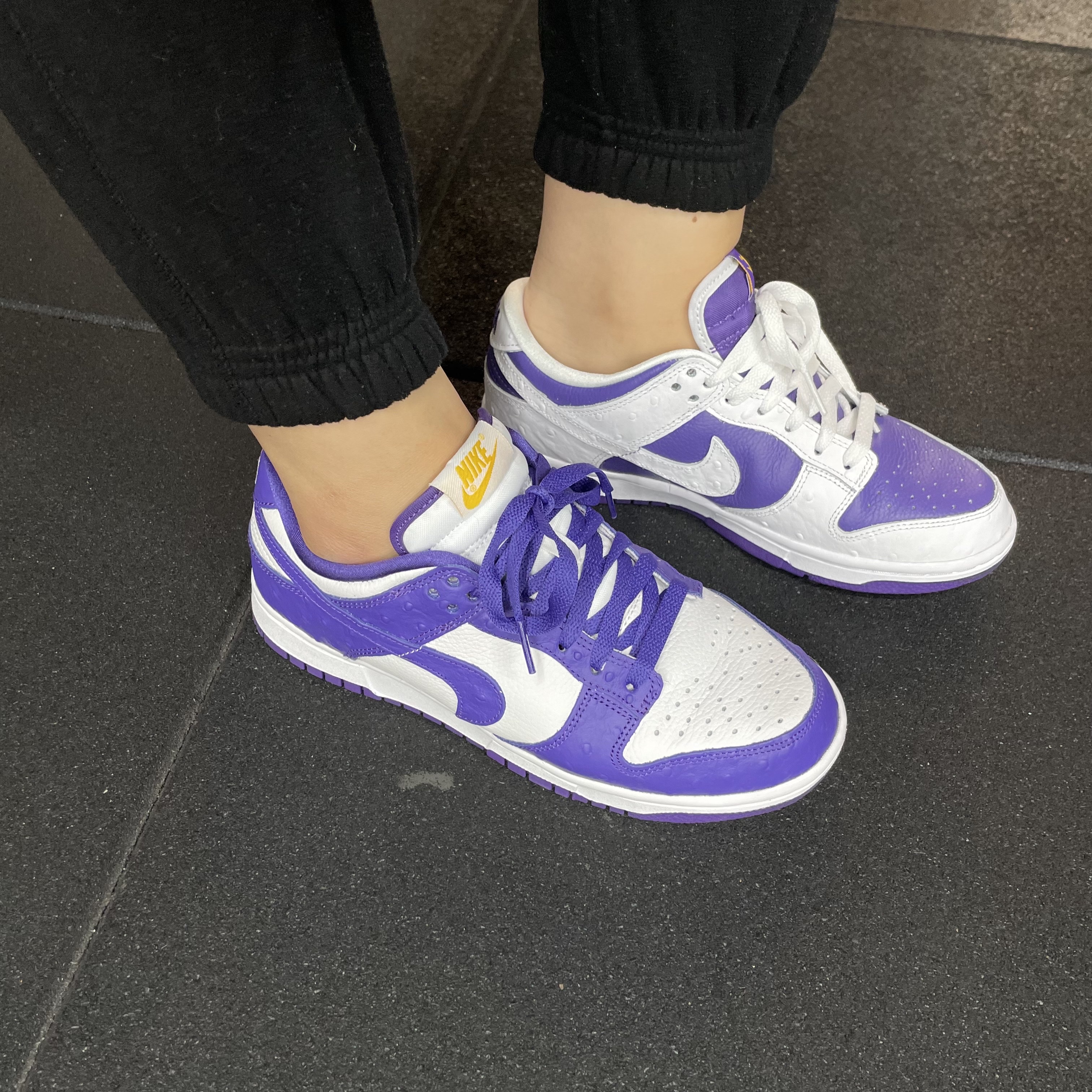(W) Nike Dunk Low SE Flip 착용 스타일 - 2