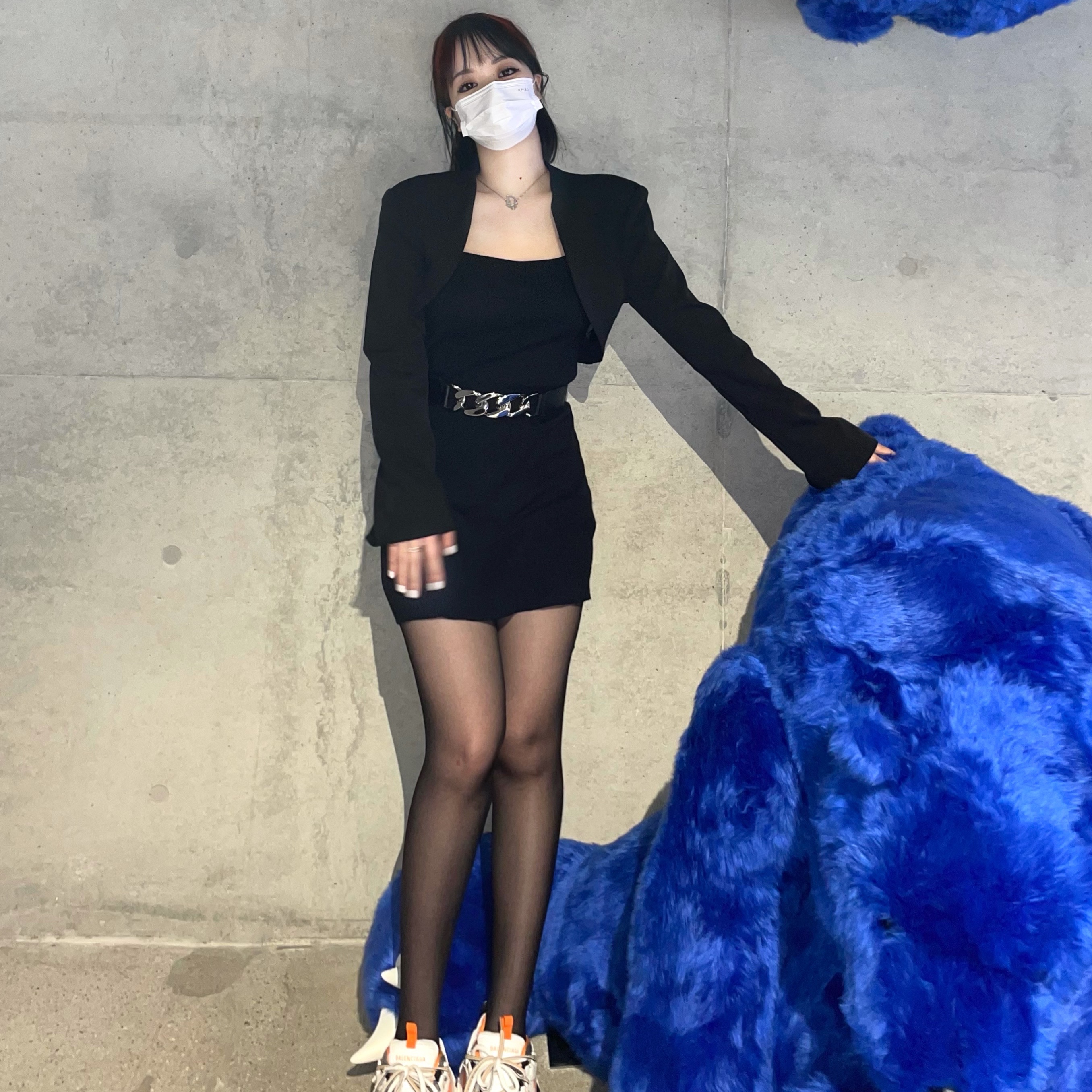 Balenciaga Track Sneakers White Orange 2019 착용 스타일 - 3
