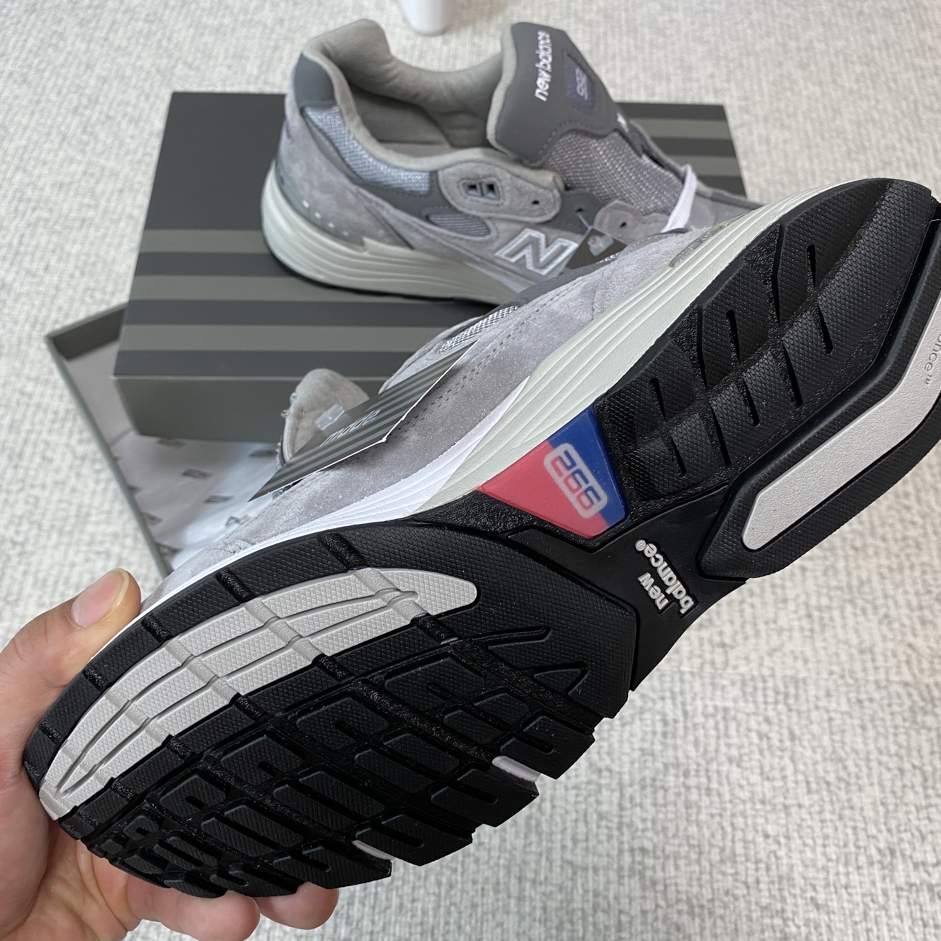 New Balance 992 Made in USA Grey - D Standard 착용 스타일 - 2