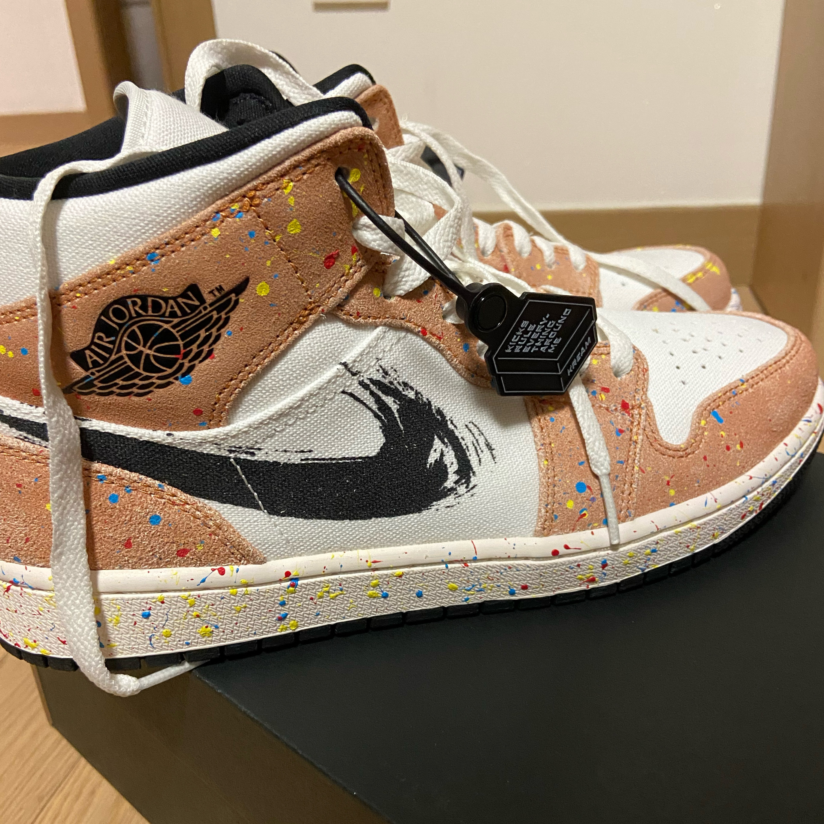 Jordan 1 Mid SE Brushstroke 착용 스타일