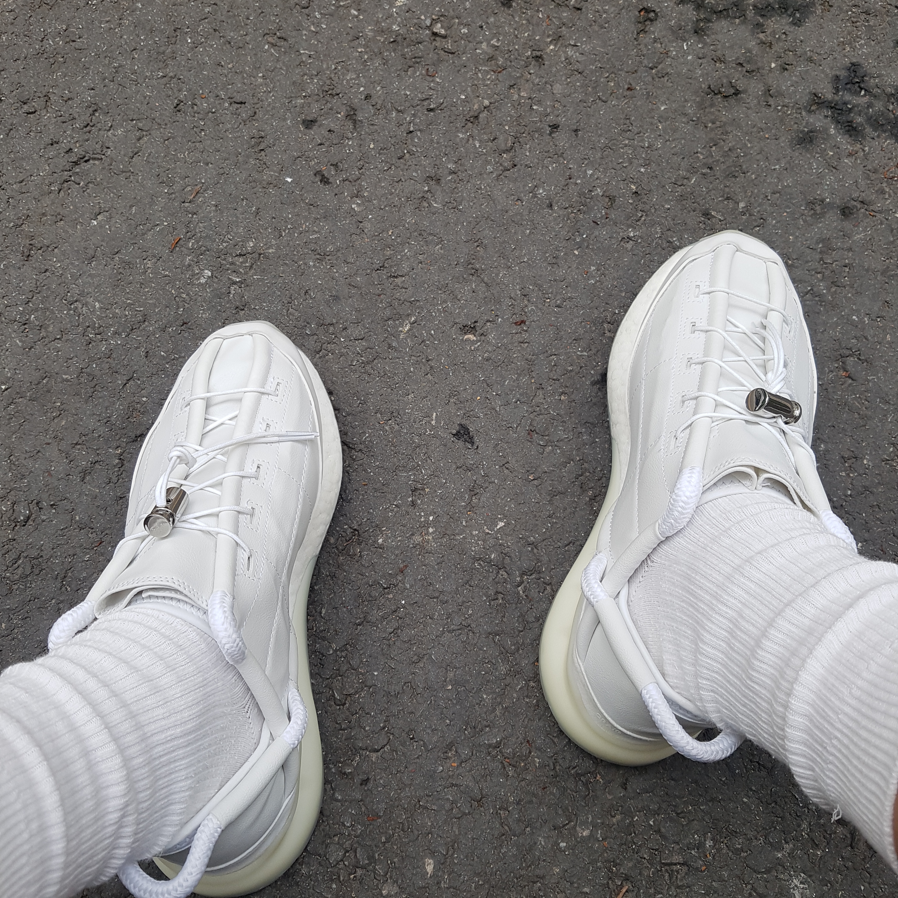 Adidas x Craig Green Phormar II Core White 착용 스타일 - 2