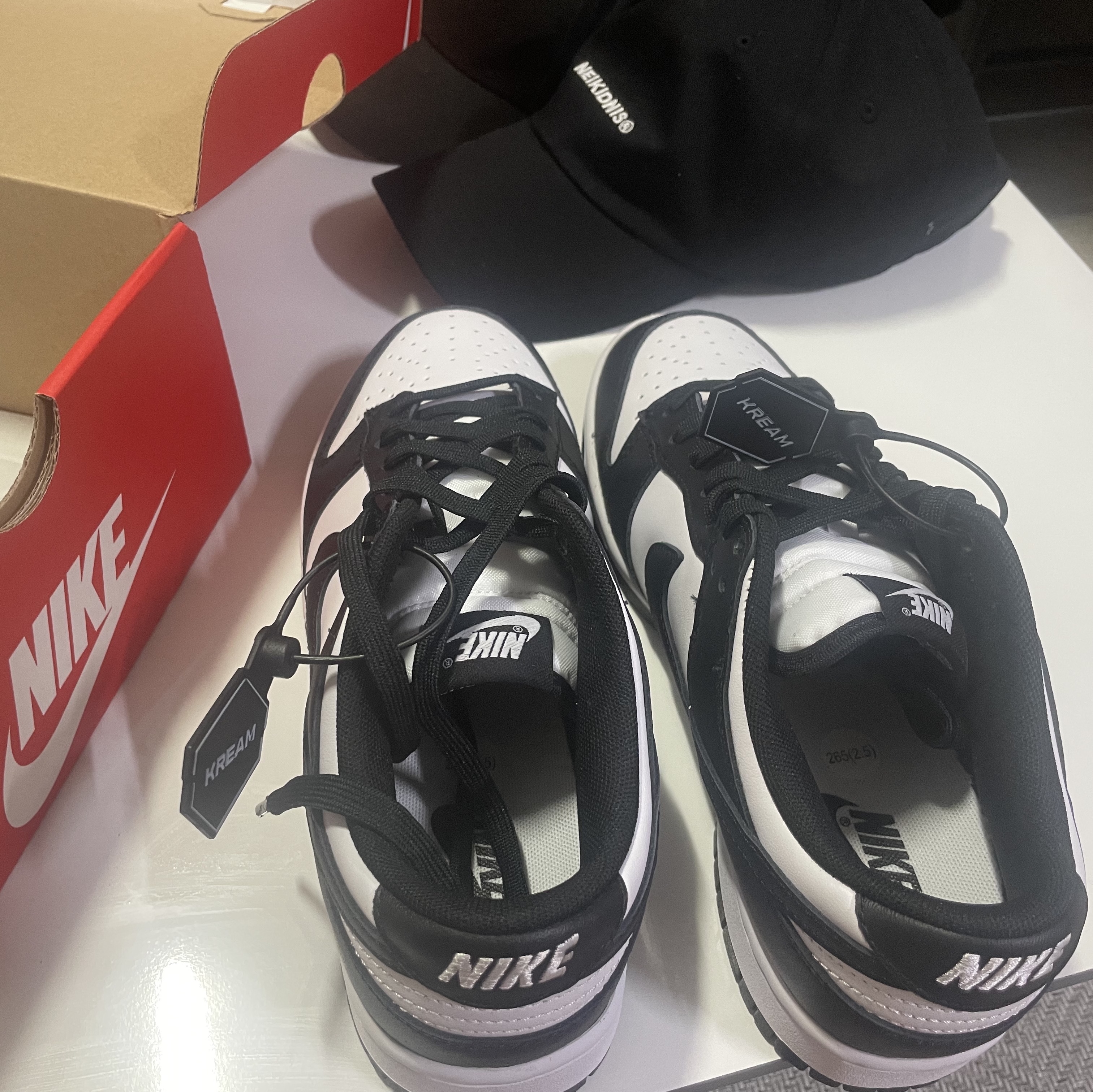 Nike Dunk Low Retro Black 착용 스타일