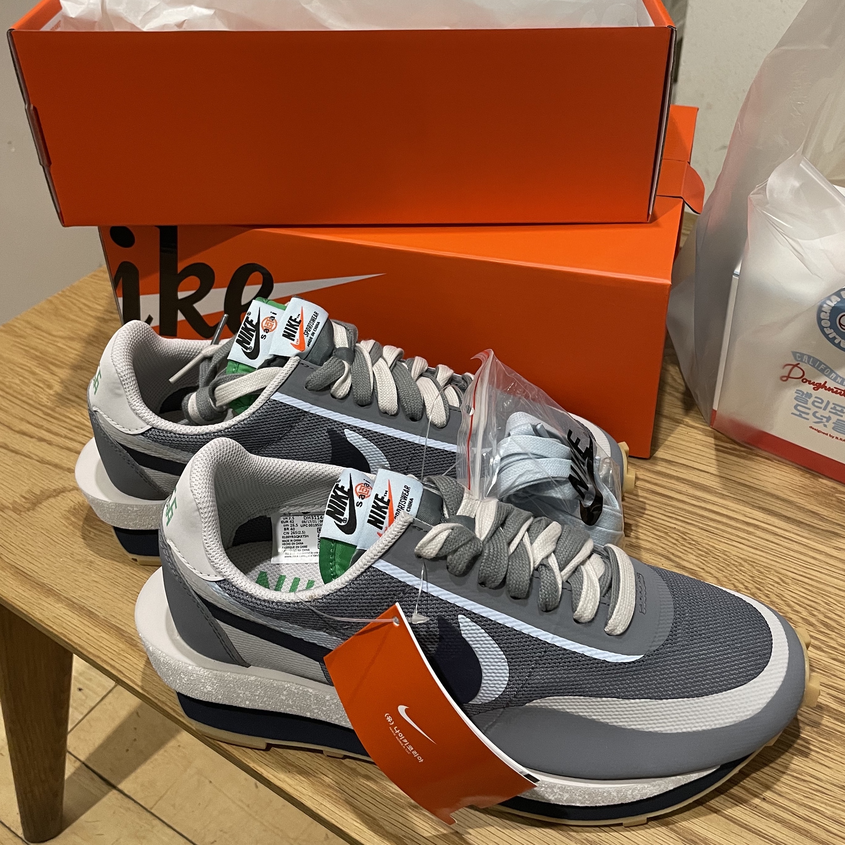 Nike x Sacai x Clot LDWaffle Cool Grey 착용 스타일 - 4