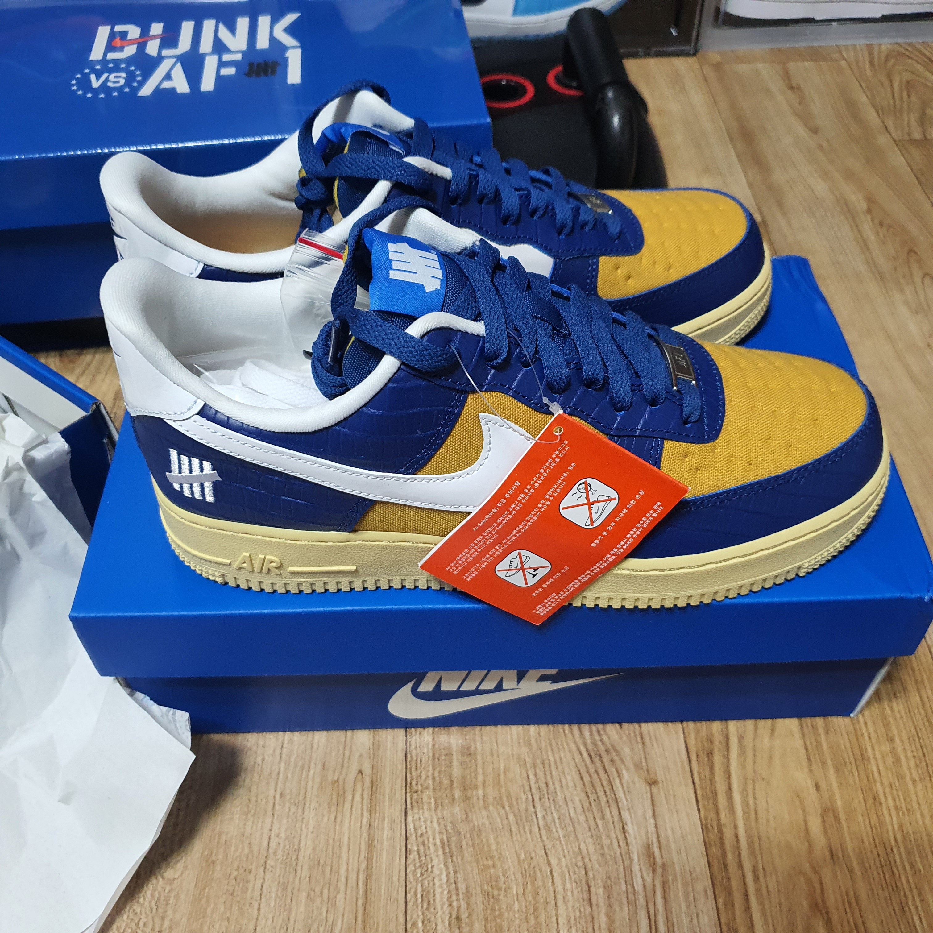 Nike x Undefeated Air Force 1 Low SP 5 On It Court Blue 착용 스타일 - 3