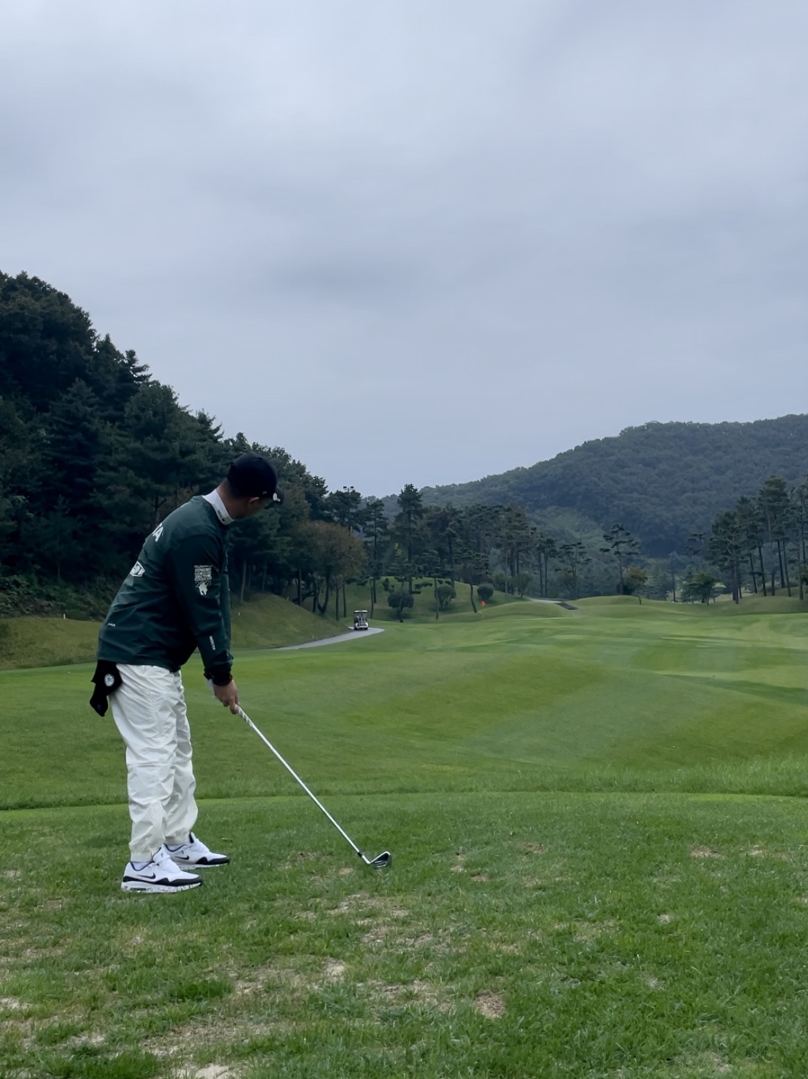 Nike x Drake Nocta Golf Mock Neck Top White - Asia, Nike x Drake Nocta Golf Cap Black 착용 스타일