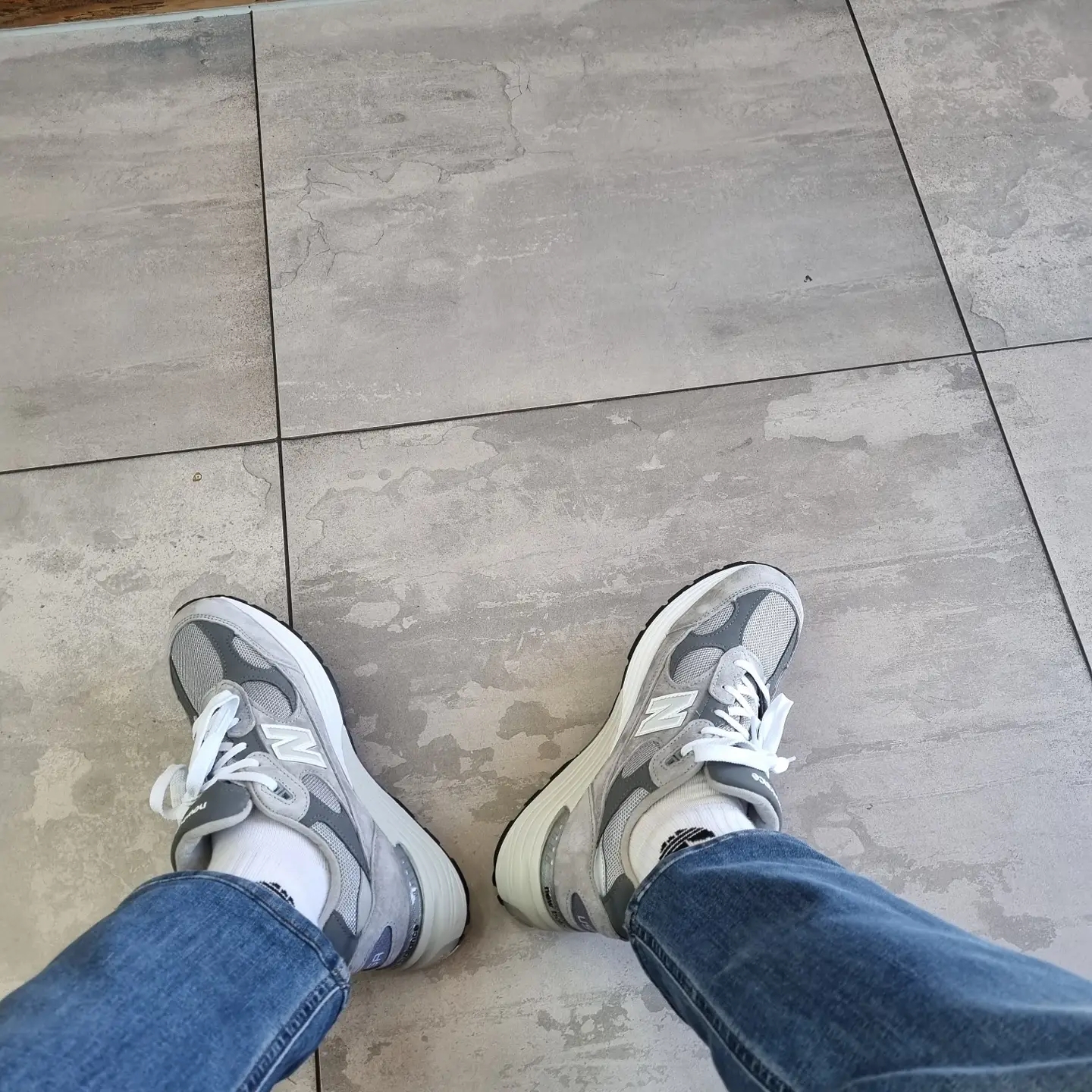 New Balance 992 Made in USA Grey - D Standard 착용 스타일 - 3
