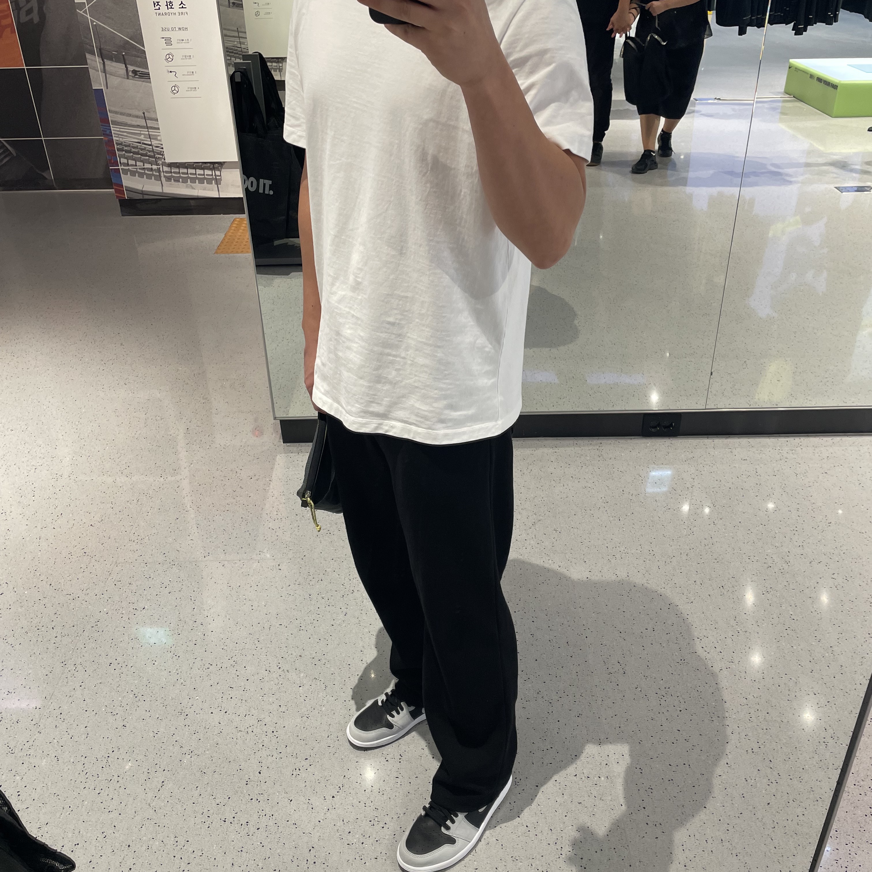 Jordan 1 Retro High OG Shadow 2.0 착용 스타일